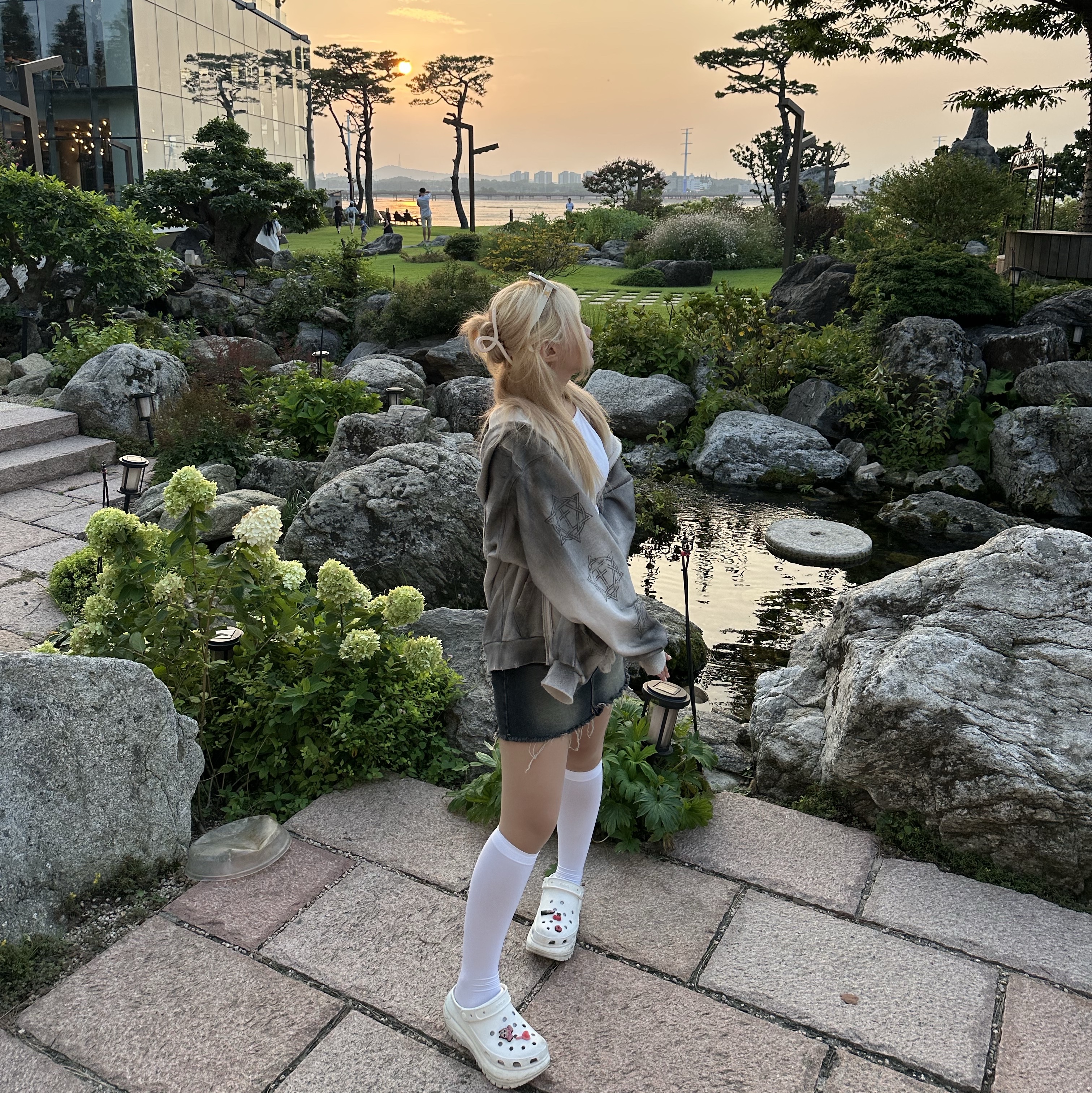 Project G/R Furious Logo Applique Zip Hoodie Grey - 10 Corso Como Exclusive, Crocs Classic Crush Clog White 착용 스타일 - 1
