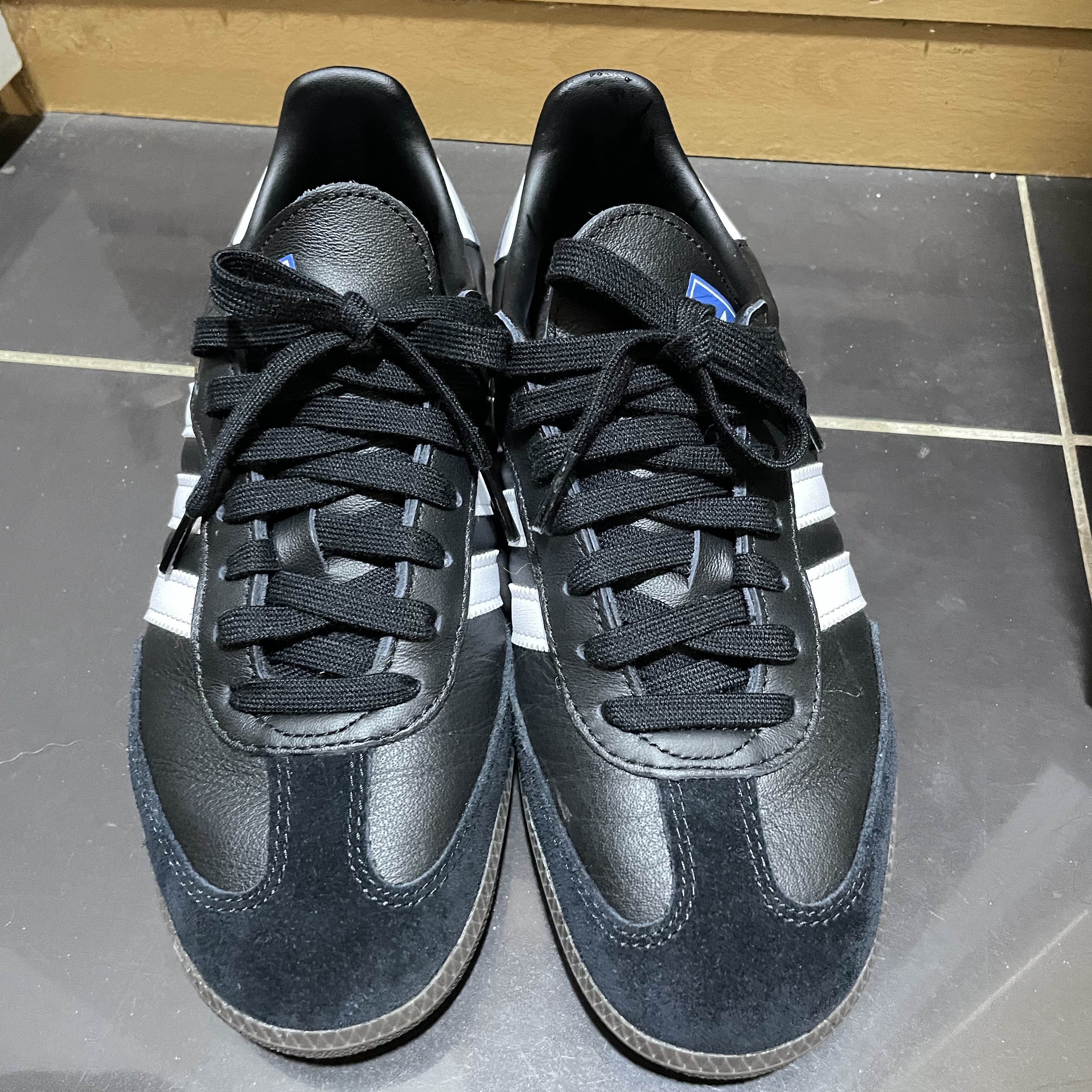 Adidas Samba OG Black White Gum 착용 스타일
