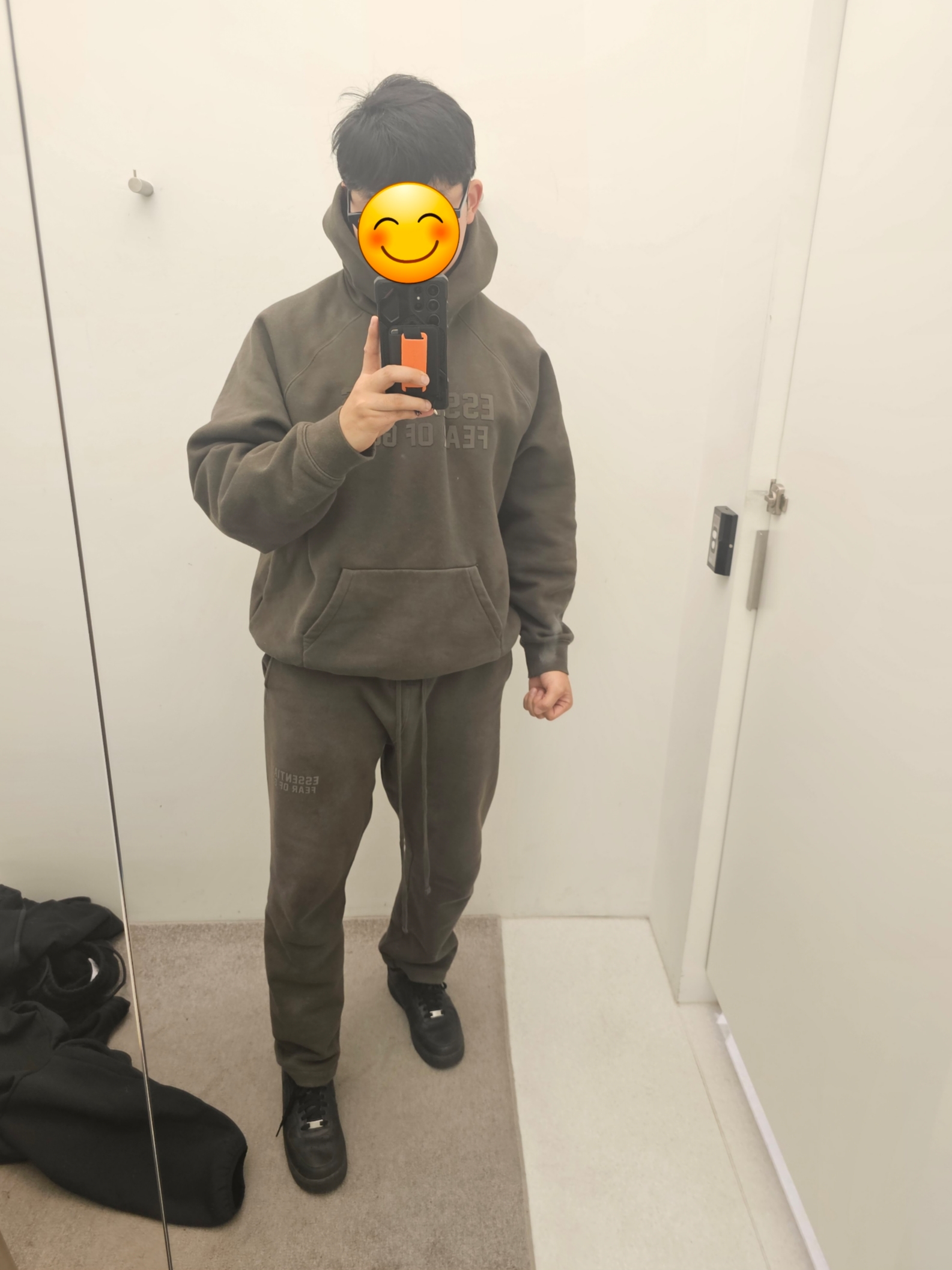 Adidas x Fear of God Athletics Heavy Fleece Hoodie Black - KR Sizing, Adidas x Fear of God Athletics Heavy Fleece Sweatpants Black - KR Sizing 착용 스타일 - 2