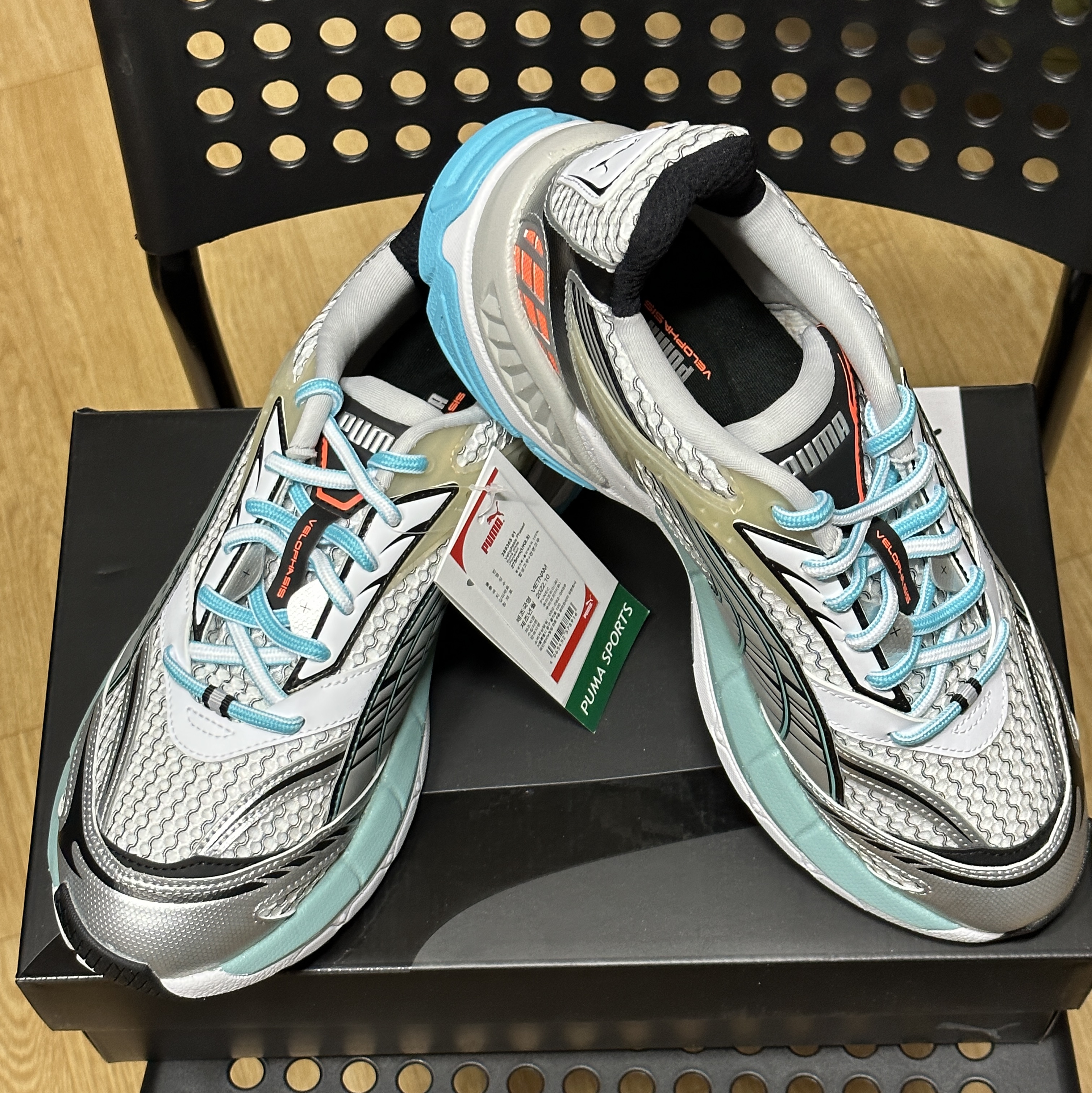 Puma Velophasis Phased White Porcelain 착용 스타일