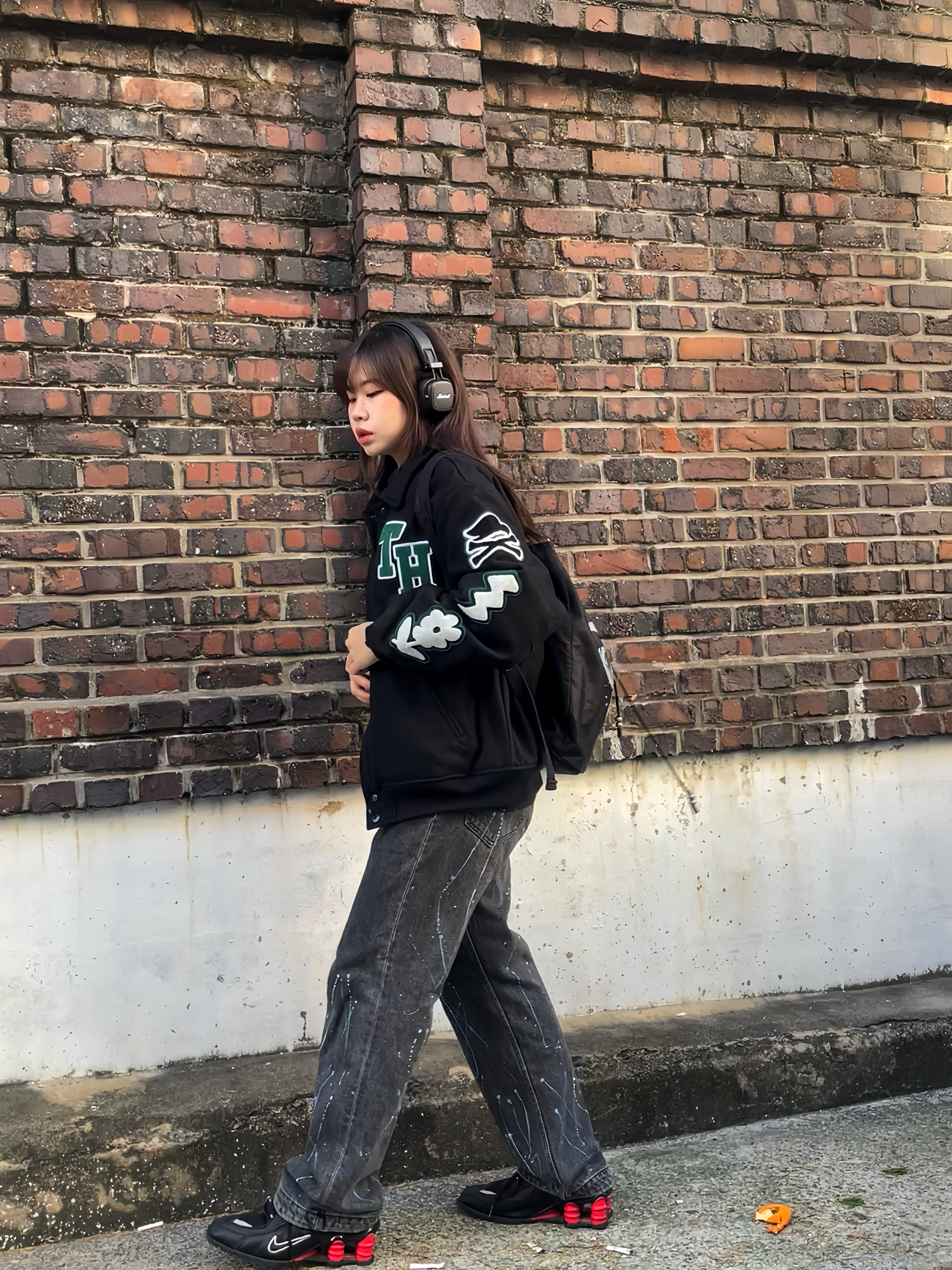 Nike x Martine Rose Shox MR4 Black, Marshall Major IV Black (Korean Ver.) 착용 스타일 - 3