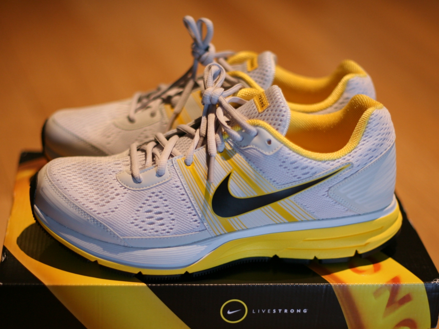 (W) Nike Air Max 95 Dynamic Flywire LAF Livestrong 착용 스타일 - 4
