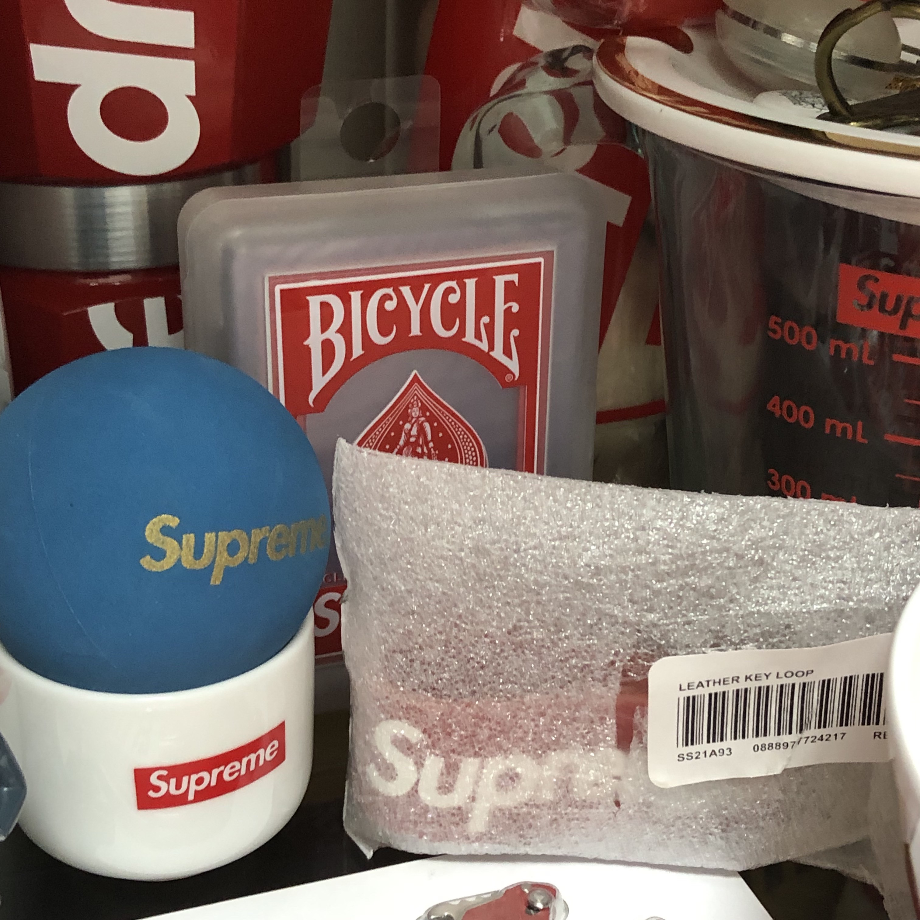 Supreme Bicycle Clear Playing Cards - 20FW 착용 스타일