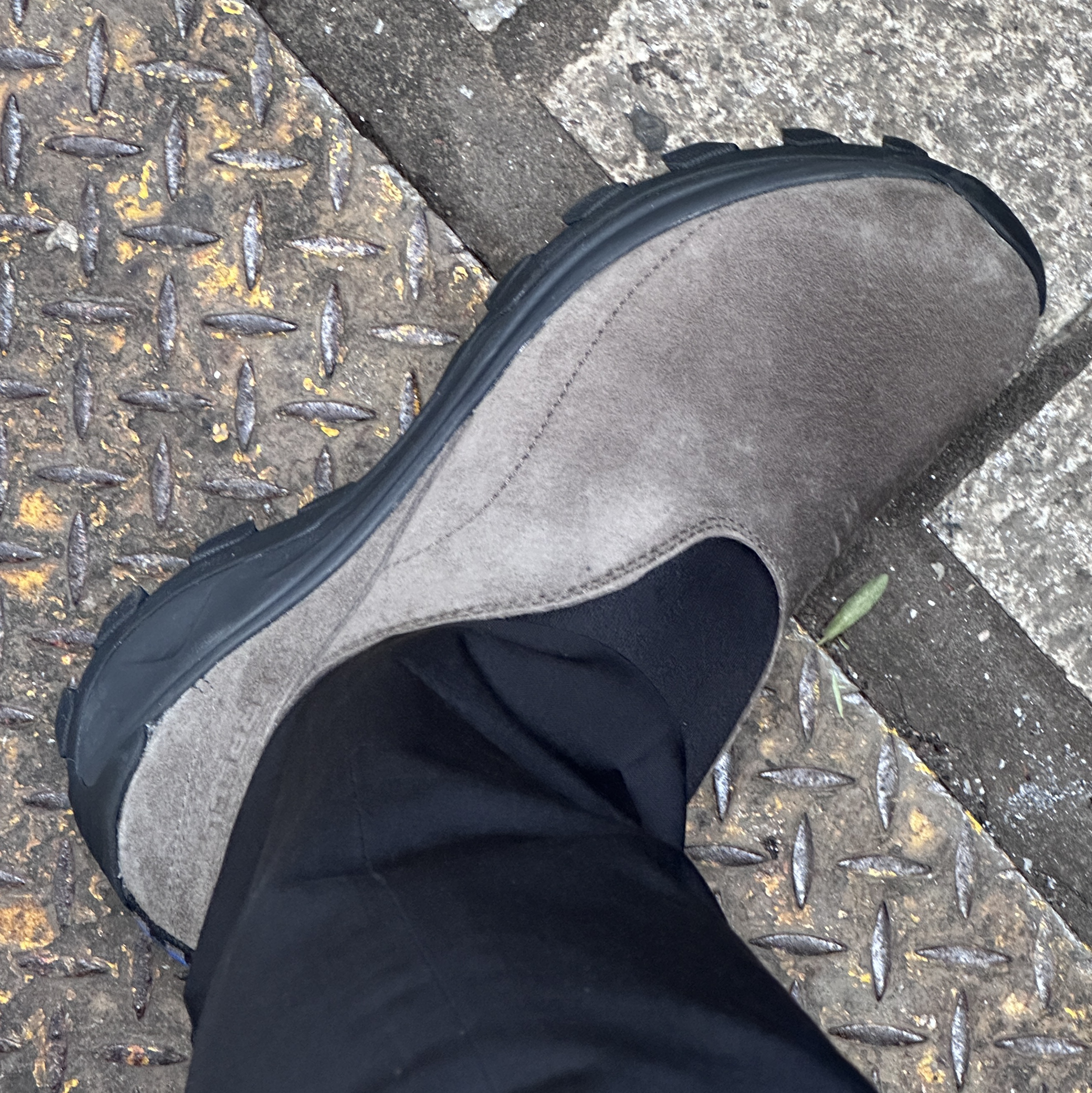 Merrell Winter Moc 3 Gunsmoke 착용 스타일
