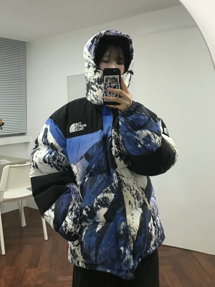 Supreme x The North Face Mountain Baltoro Jacket Blue White - 17FW 착용 스타일 - 2