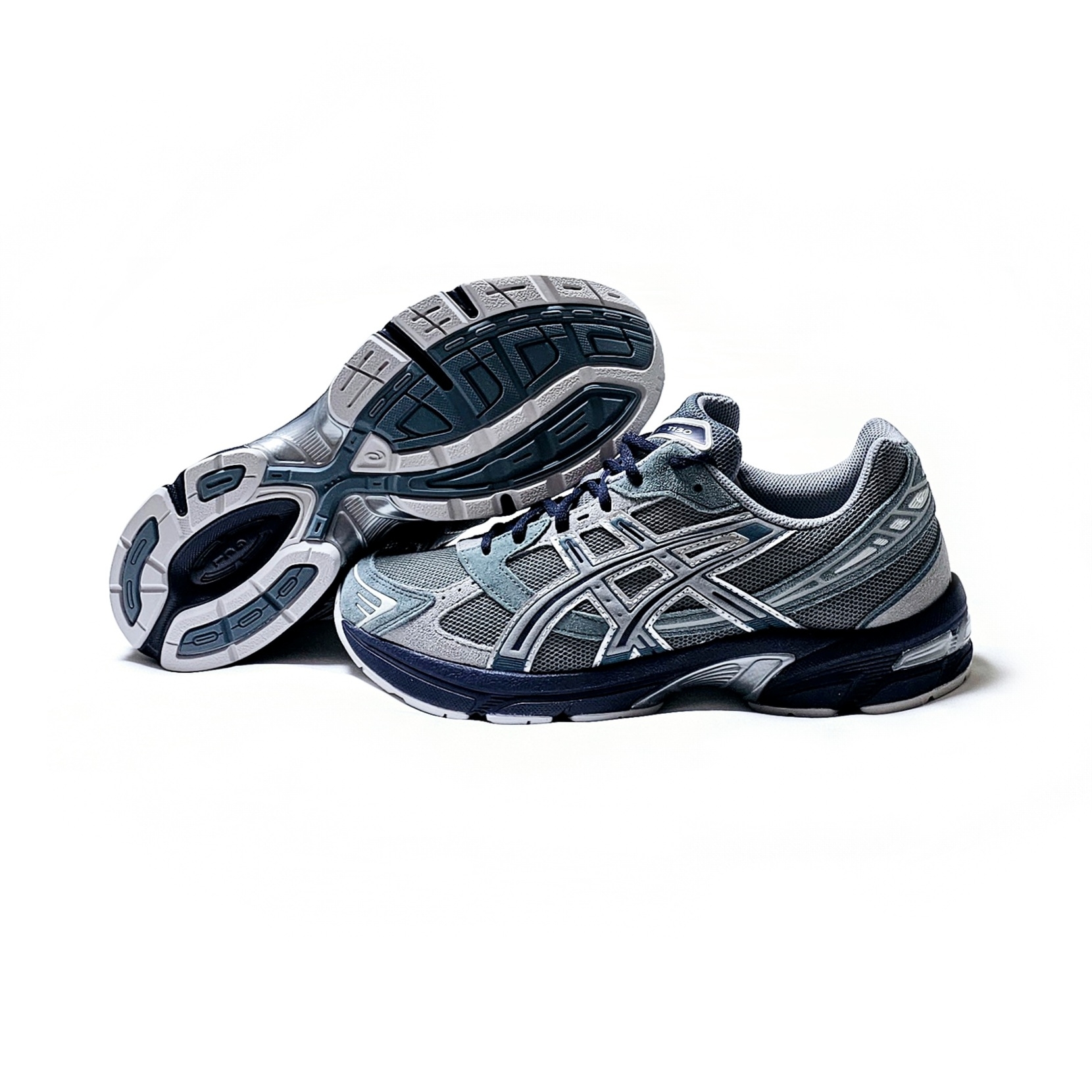 Asics Gel-1130 Steel Grey Sheet Rock 착용 스타일 - 1