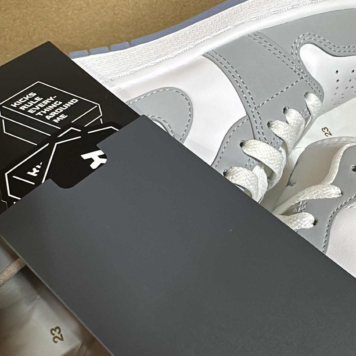 (W) Jordan 1 Low White Wolf Grey 착용 스타일