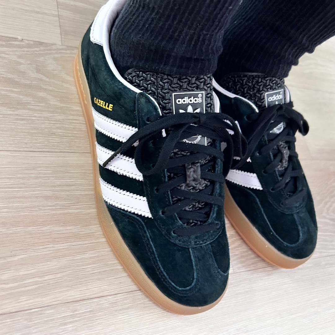 Adidas Gazelle Indoor Core Black 착용 스타일 - 2