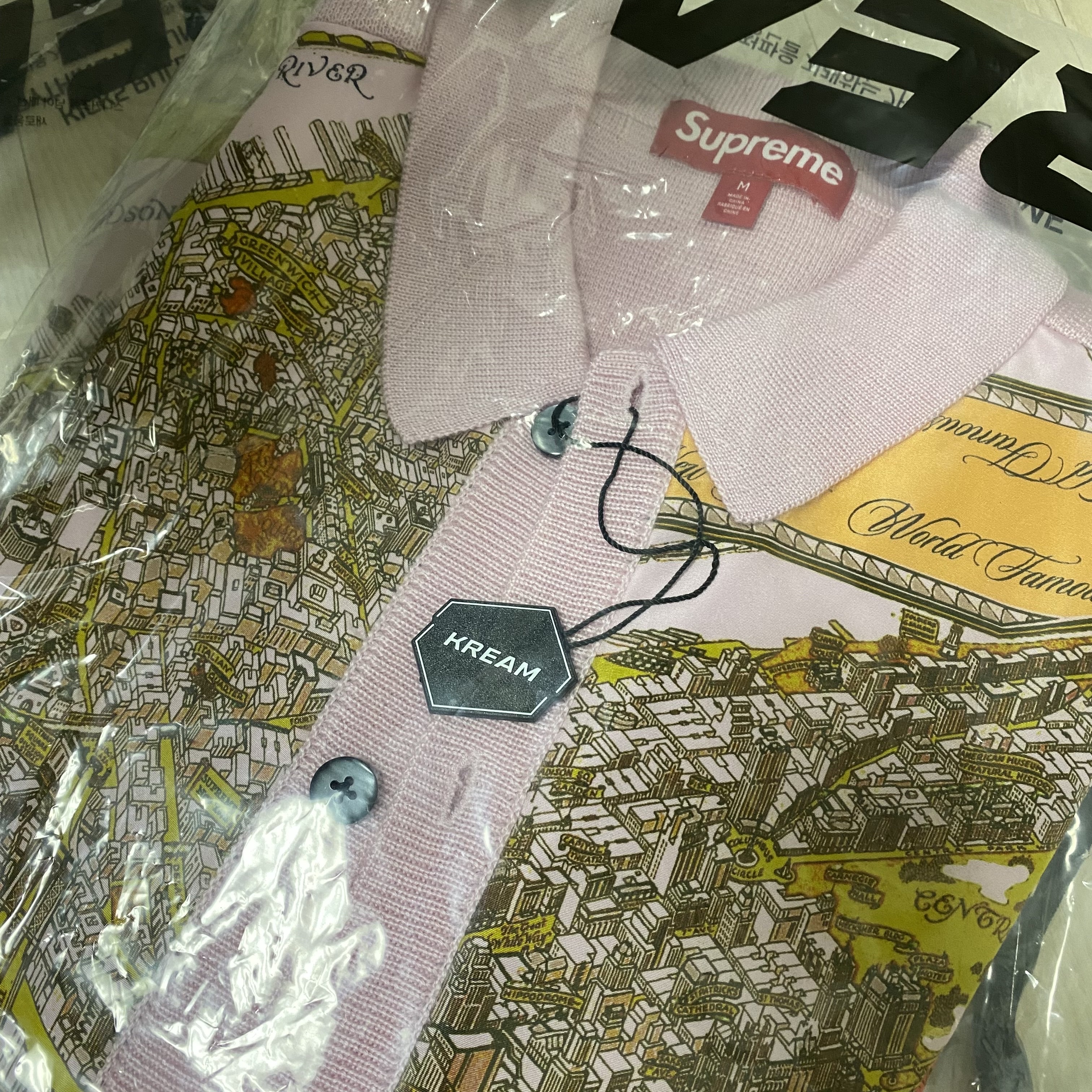 Supreme Silk Map Cardigan Pink - 23FW 착용 스타일