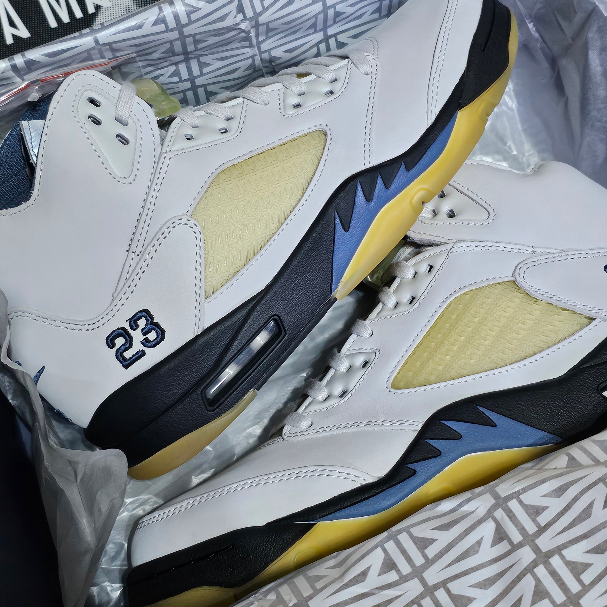 (W) Jordan 5 x A Ma Maniere Retro Dawn 착용 스타일