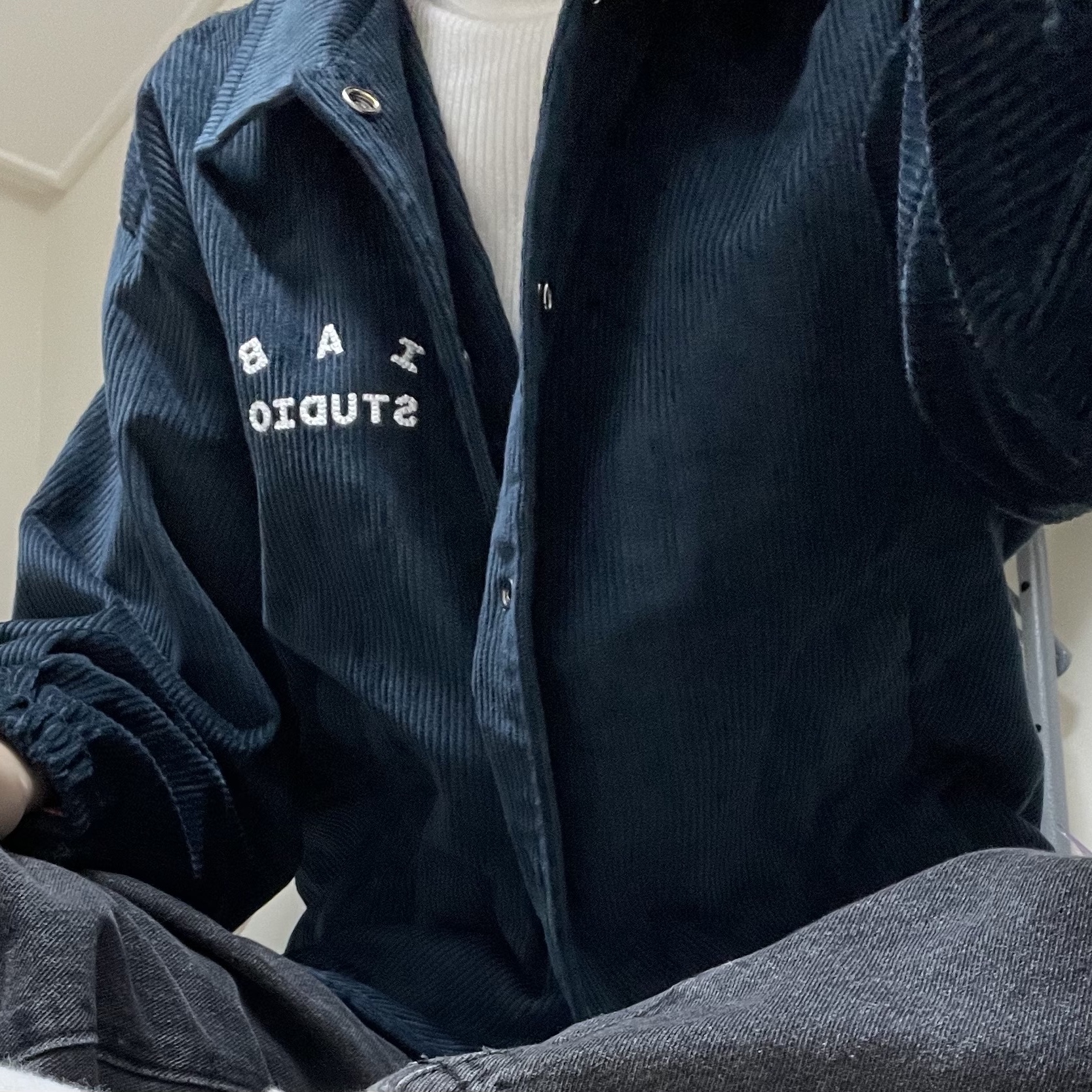 IAB Studio Corduroy Jacket Midnight Blue 착용 스타일 - 1