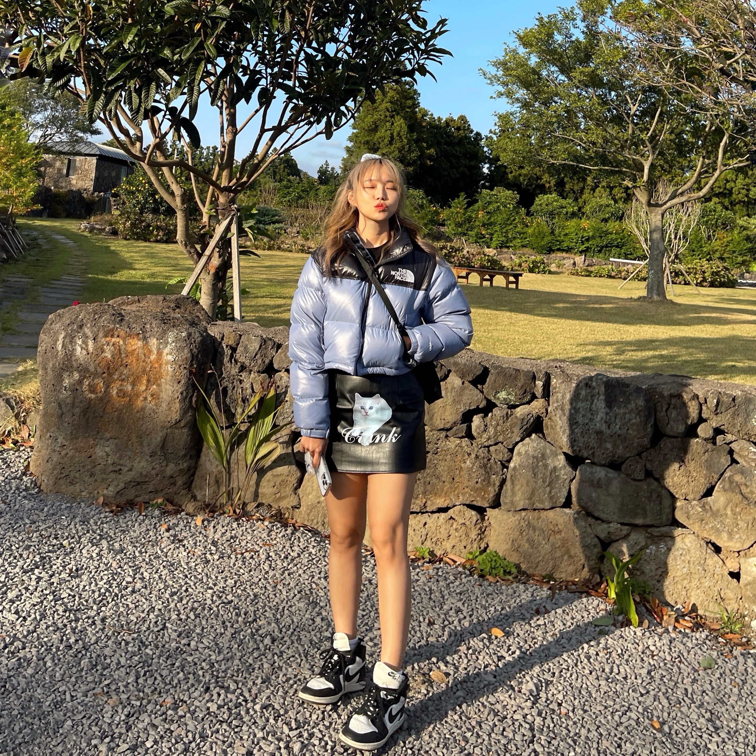 (W) The North Face Nuptse Short Jacket Folk Blue, Jordan 1 High 85 Black White 착용 스타일