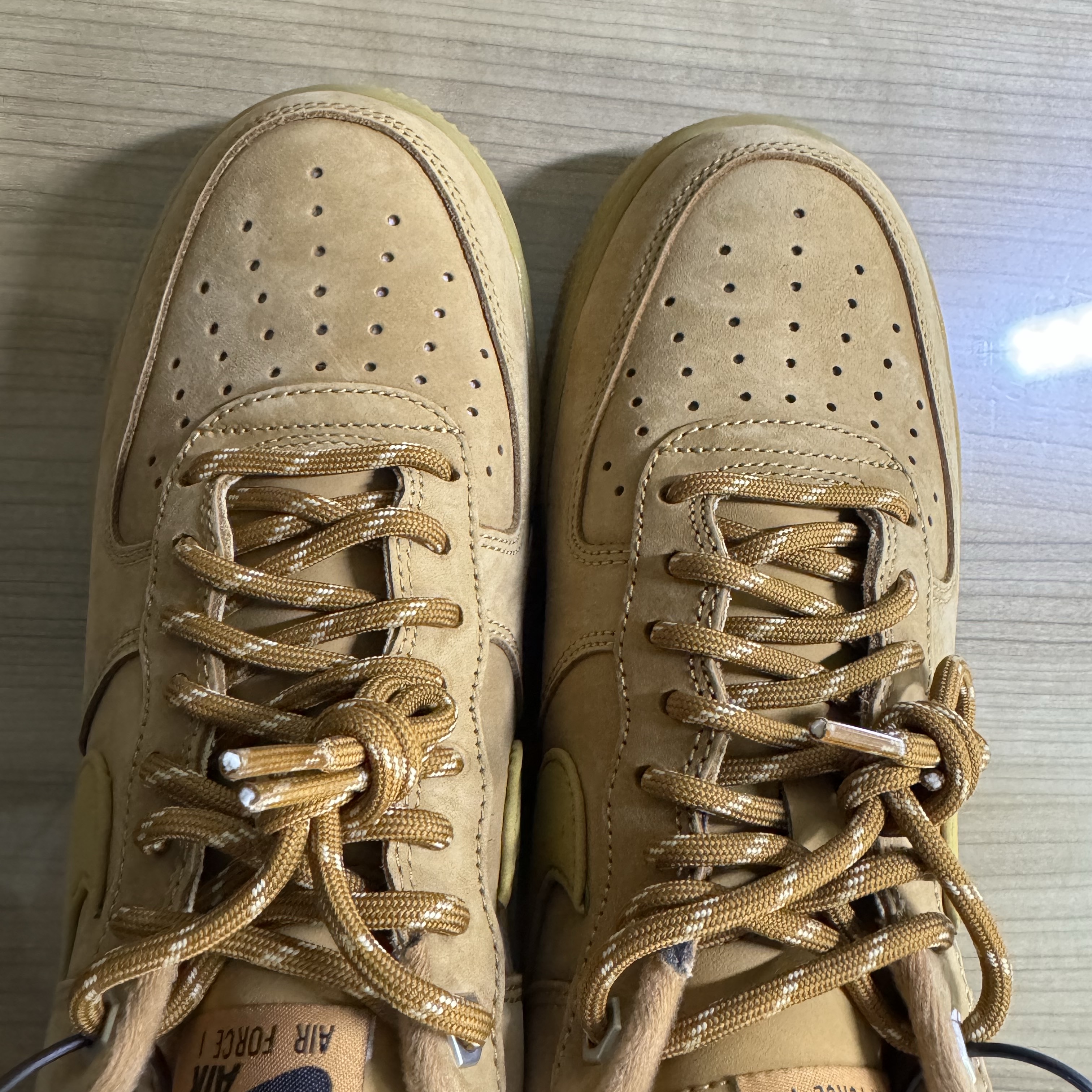 Nike Air Force 1 '07 WB Flax 착용 스타일