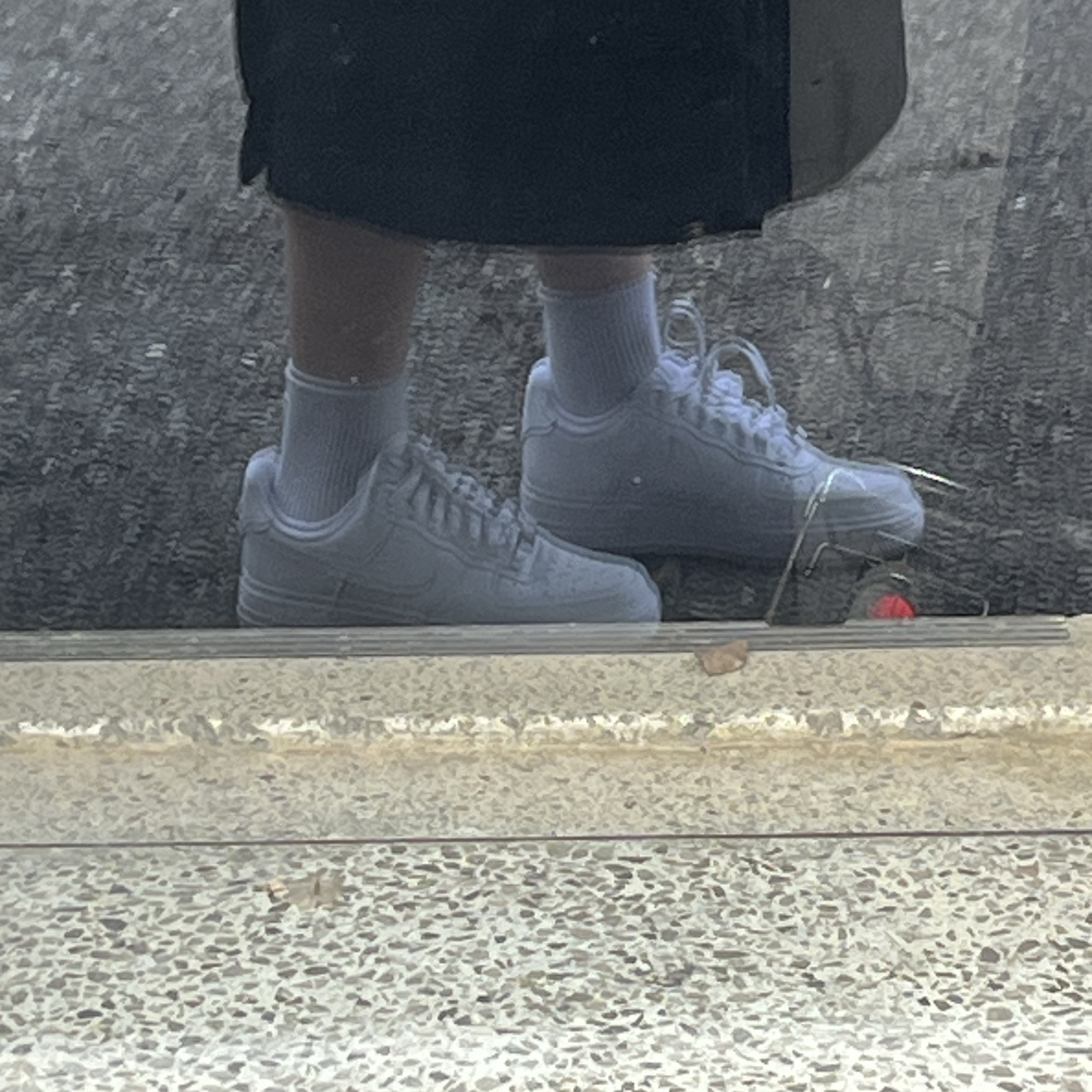 (W) Nike Air Force 1 '07 Low White 착용 스타일 - 2