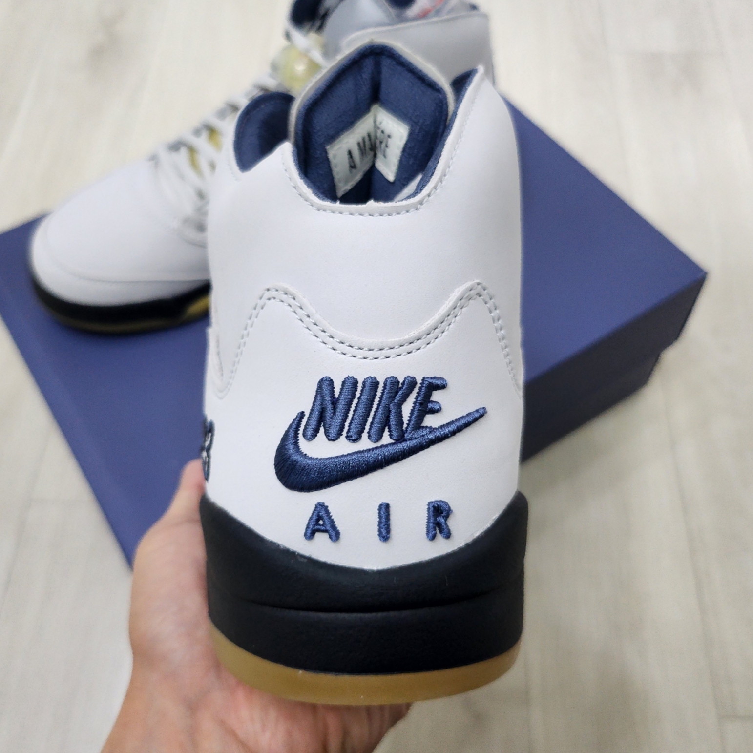 (W) Jordan 5 x A Ma Maniere Retro Dawn 착용 스타일 - 3