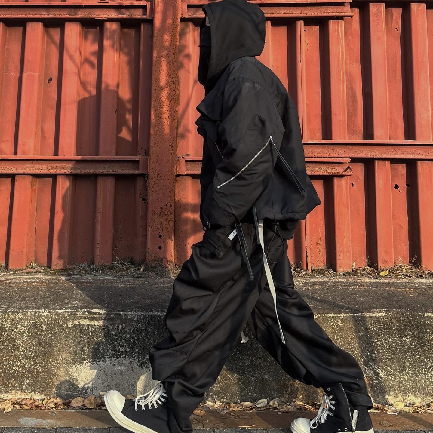Rick Owens Drkshdw Calf Leather Penta Sneakers Black Milk White 착용 스타일 - 1