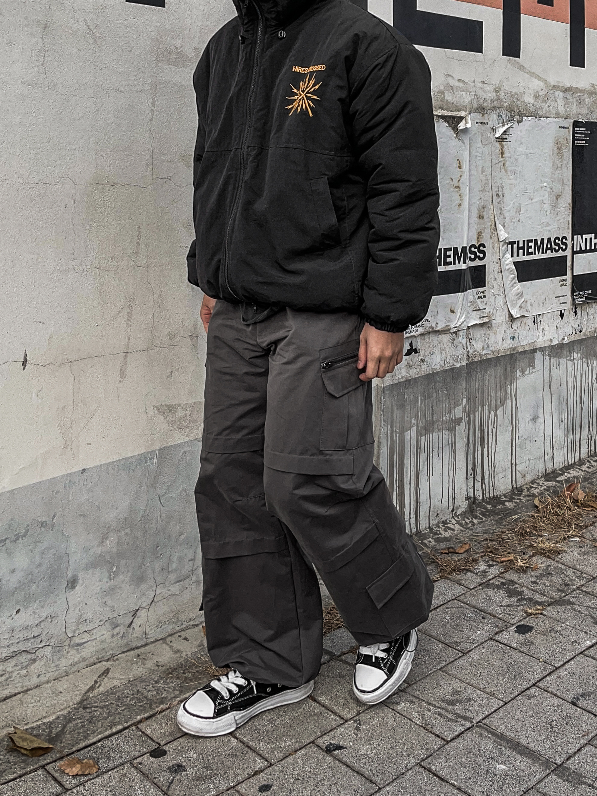 Maison Mihara Yasuhiro Peterson OG Sole Canvas Low Sneakers Black 착용 스타일 - 5