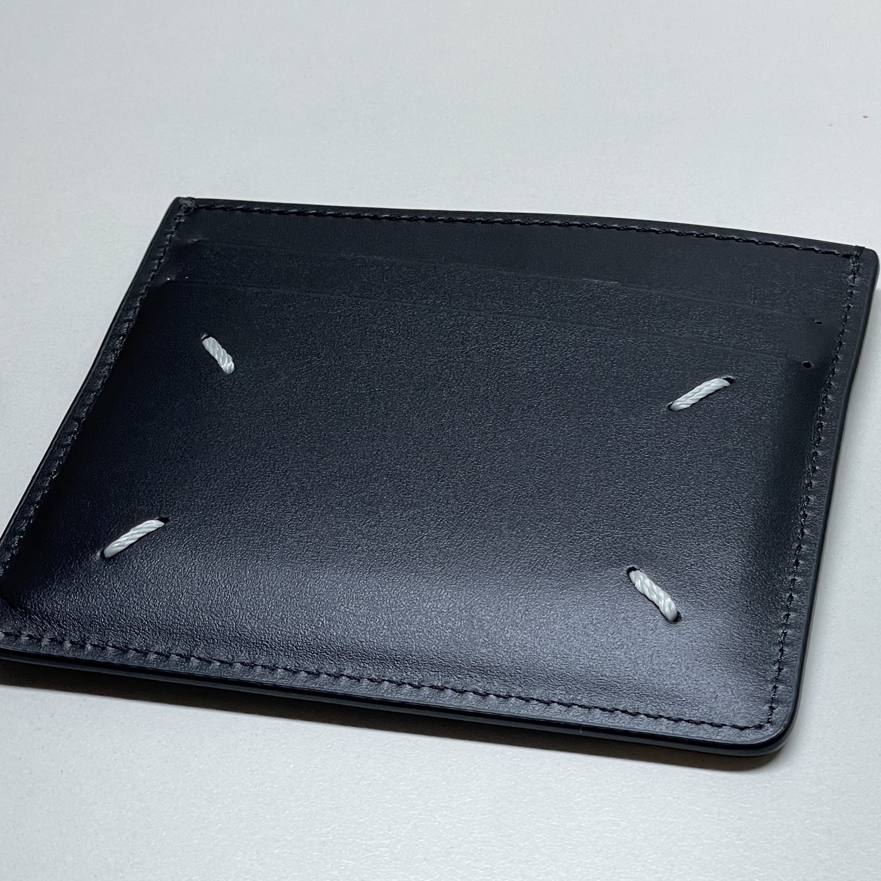 Maison Margiela Bovine Leather Card Holder Black 착용 스타일 - 4