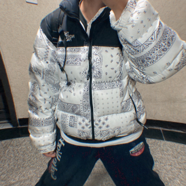 The North Face 1996 Novelty Nuptse Jacket Off White 착용 스타일
