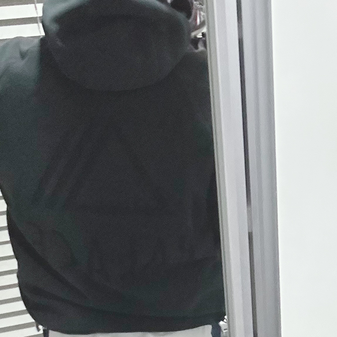 Palace Polartec Venter Hood Jacket Black - 22FW, Casio G-Shock x Supreme x The North Face DW-6900 Black 착용 스타일 - 3
