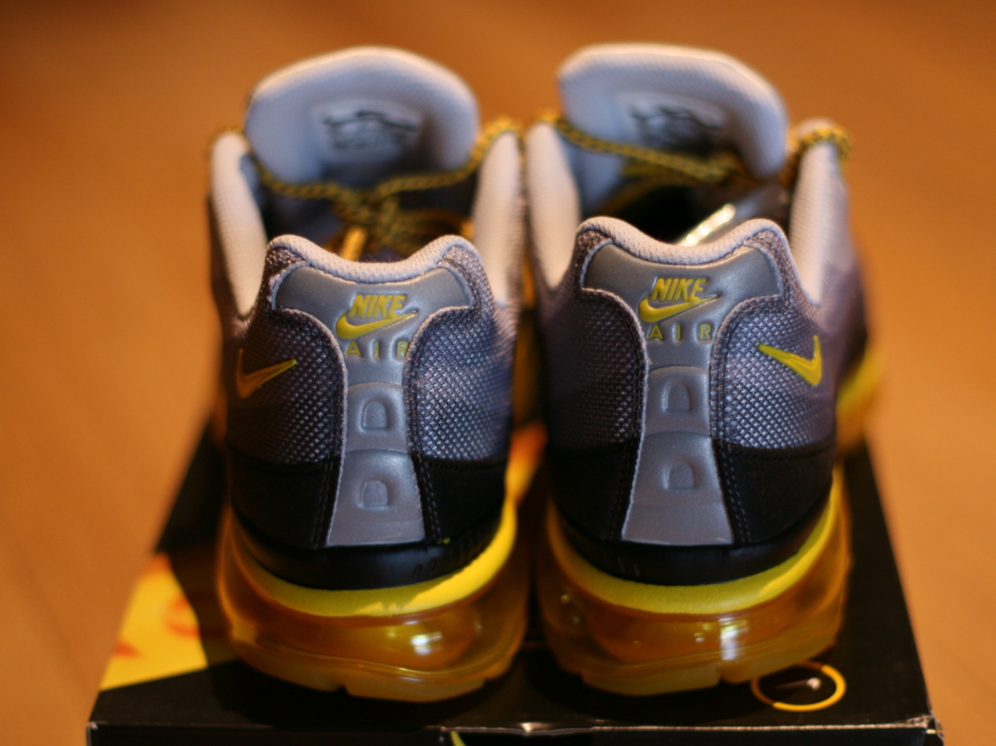 (W) Nike Air Max 95 Dynamic Flywire LAF Livestrong 착용 스타일 - 3