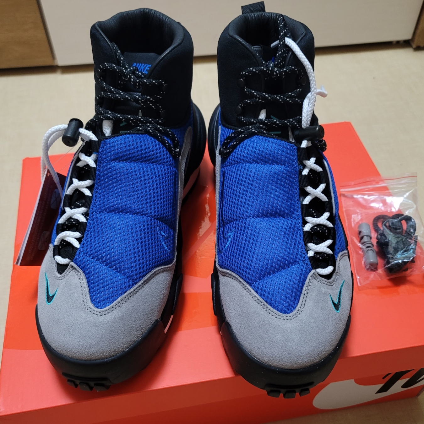 Nike x Sacai Magmascape SP Varsity Royal 착용 스타일 - 1