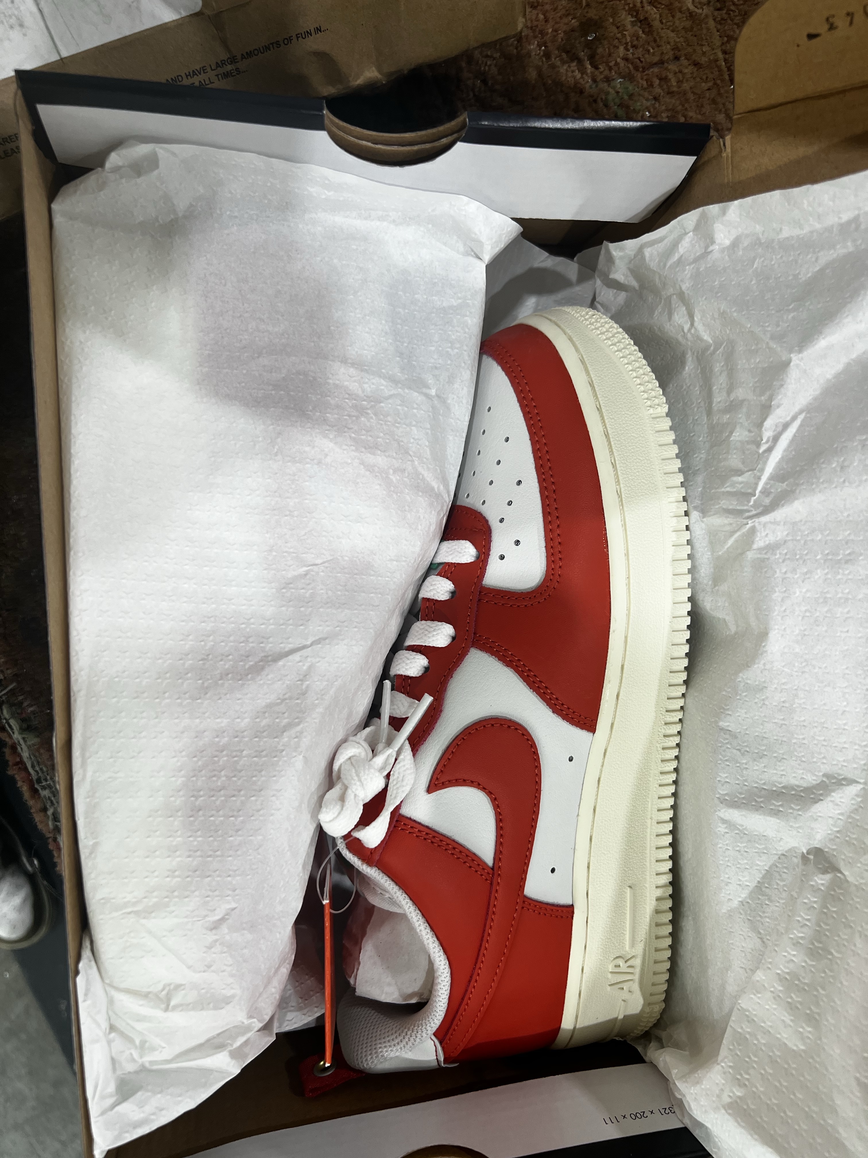 Nike Air Force 1 '07 LV8 Pojangmacha 착용 스타일
