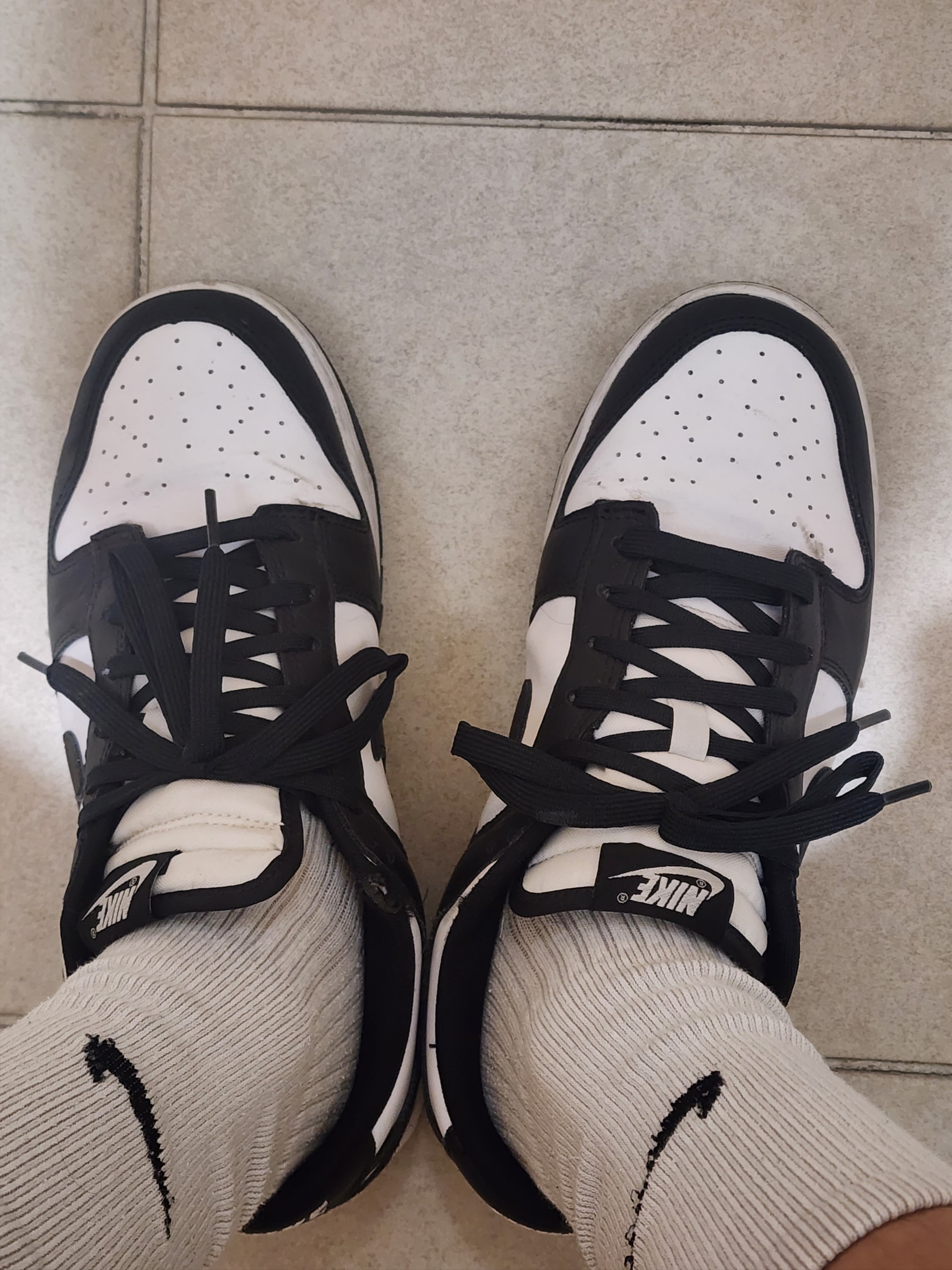 Nike Dunk Low Retro Black 착용 스타일