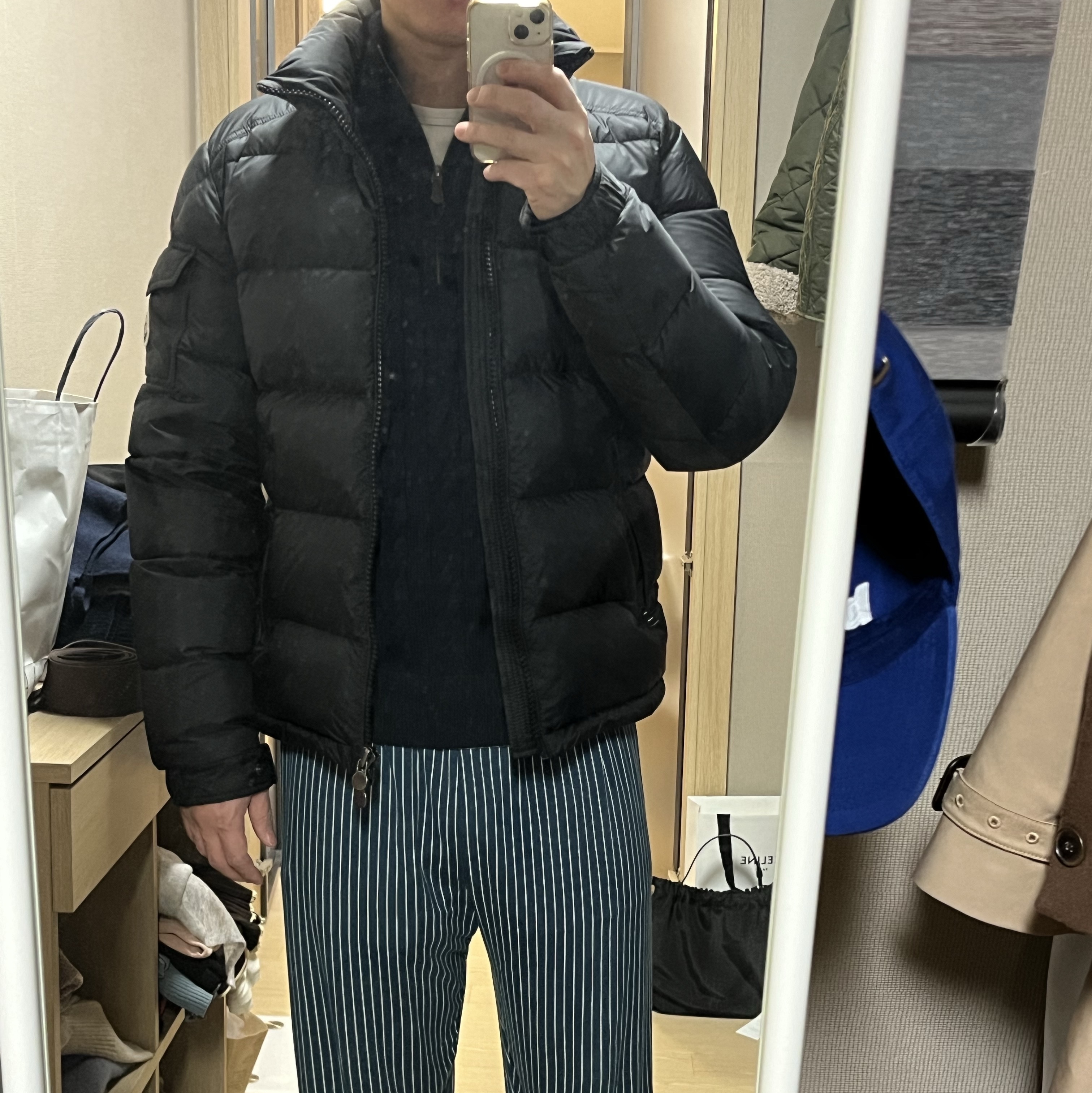 Moncler Mayaf Short Down Jacket Black - 23FW 착용 스타일 - 3