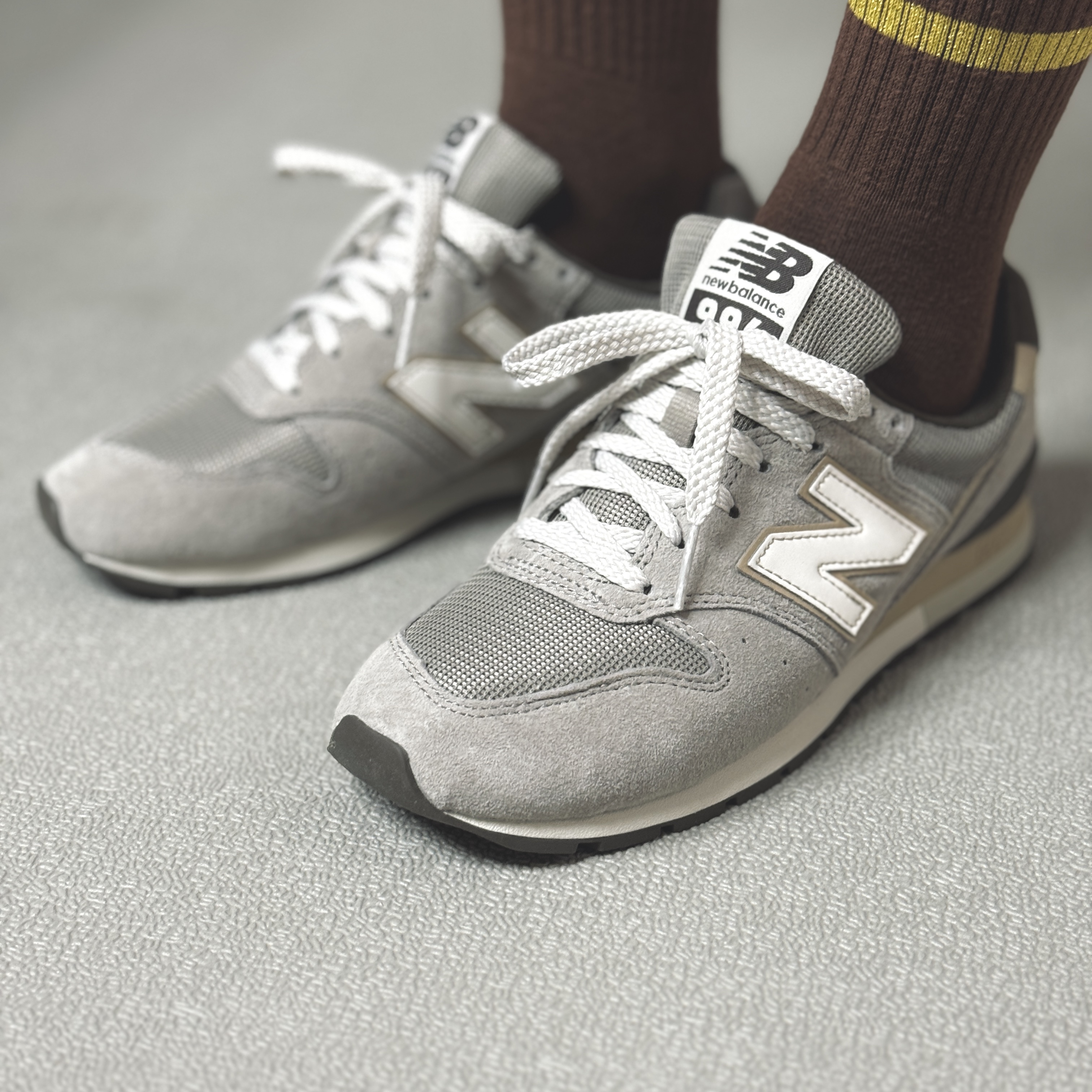 New Balance 996 Brown 착용 스타일