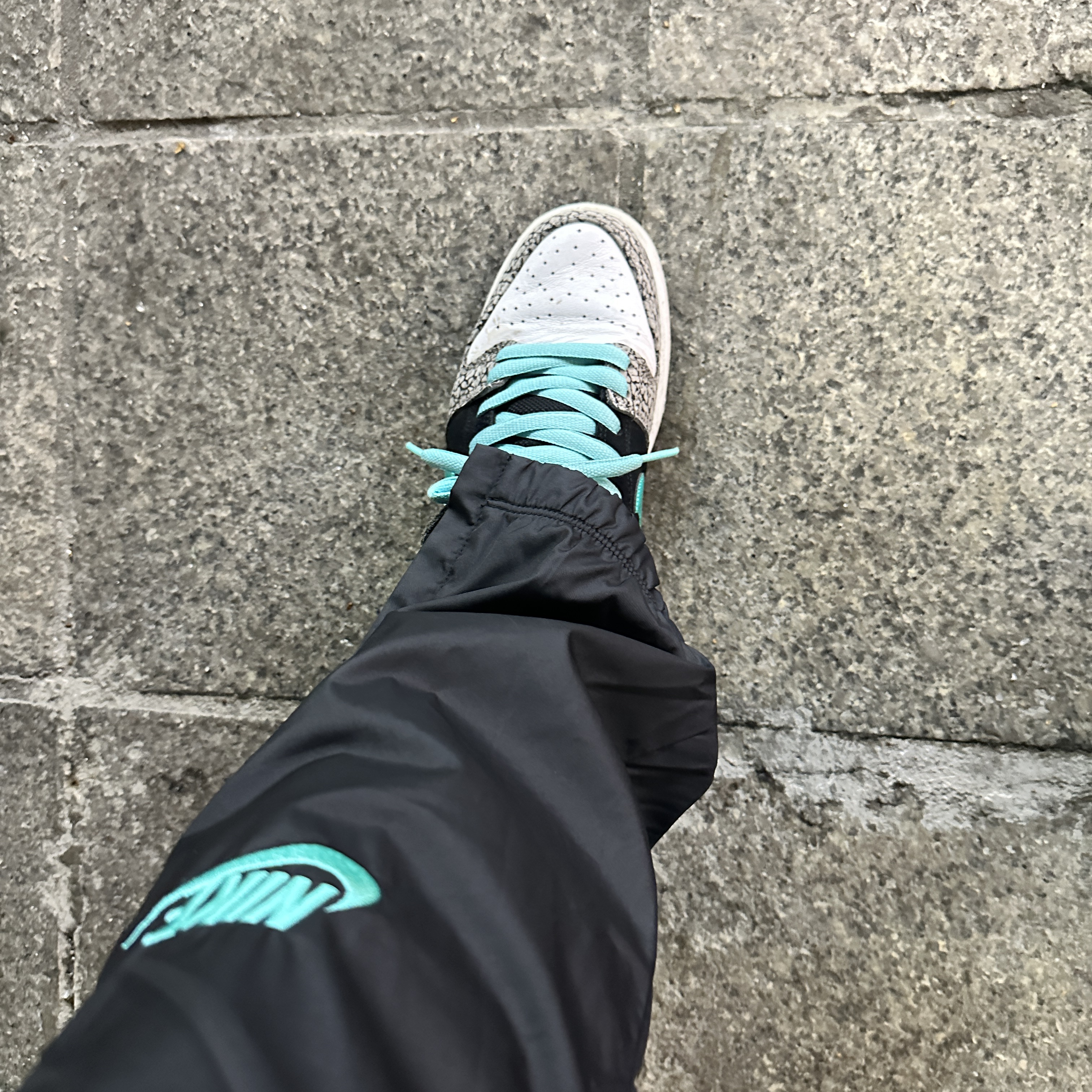 Nike SB Dunk Low Pro Clear Jade 착용 스타일