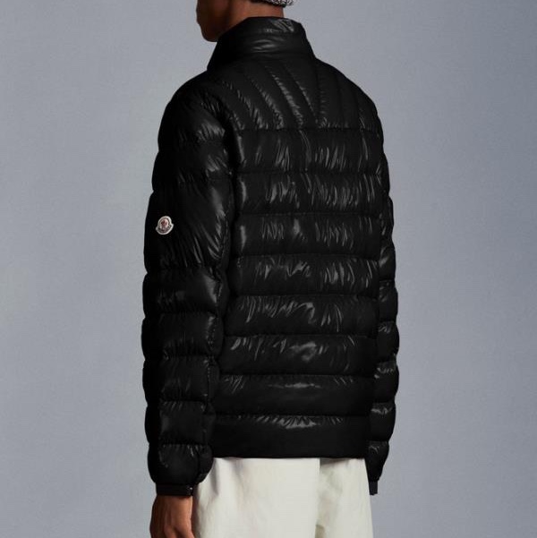 Moncler Maewo Short Down Jacket Black - 22SS 착용 스타일 - 2