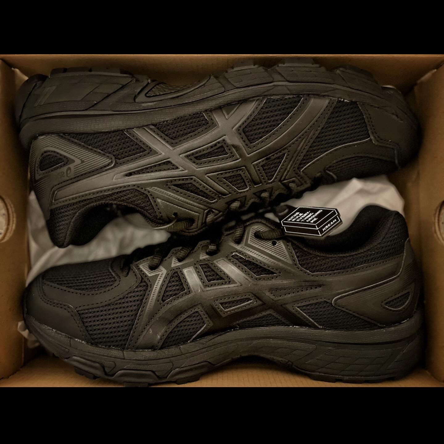 Asics Jog 100 T Black - 4E Extra Wide 착용 스타일 - 1