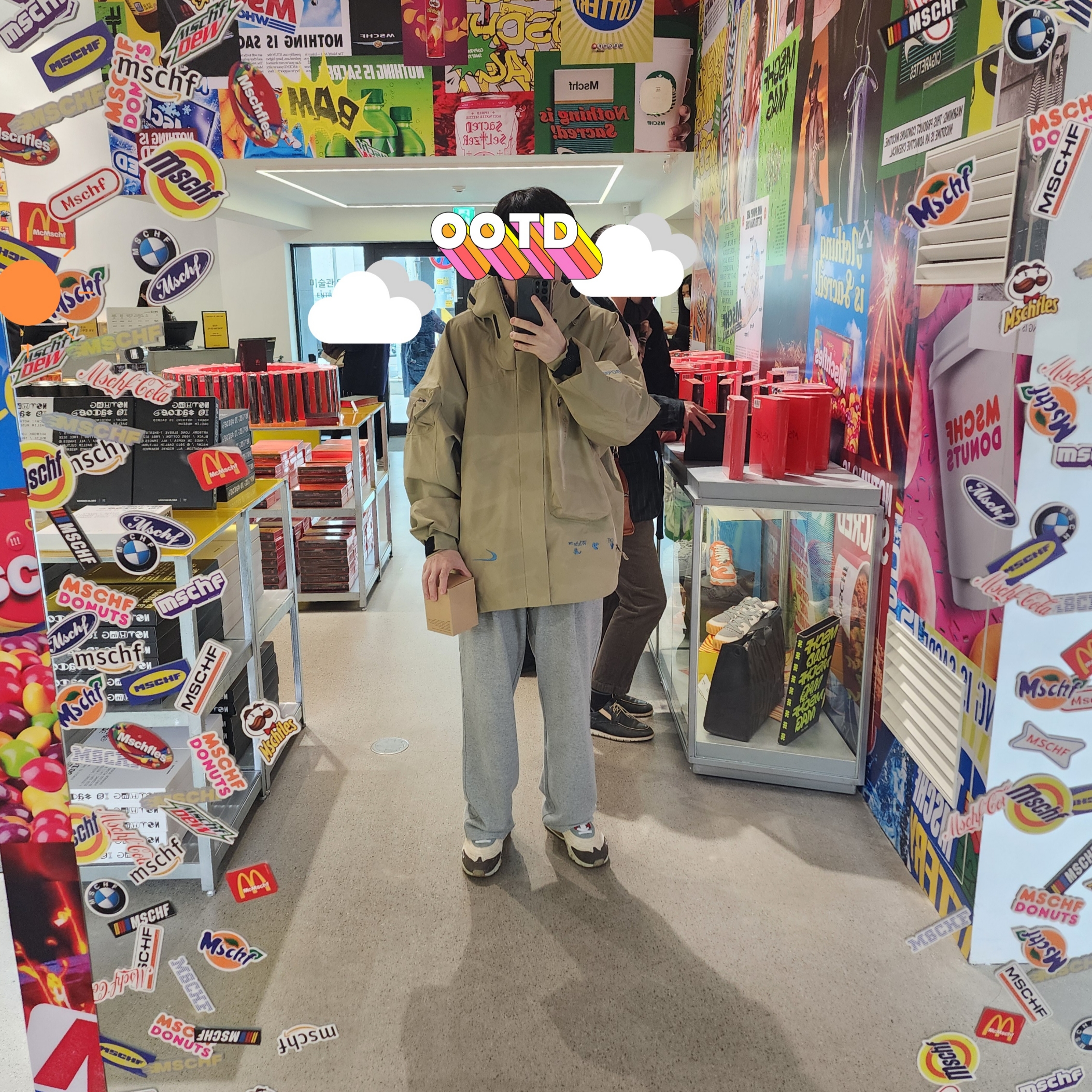 Nike x Off-White NRG Gore-Tex Jacket Khaki - US/EU, Nike x Travis Scott Air Max 270 React Cactus Trails 착용 스타일