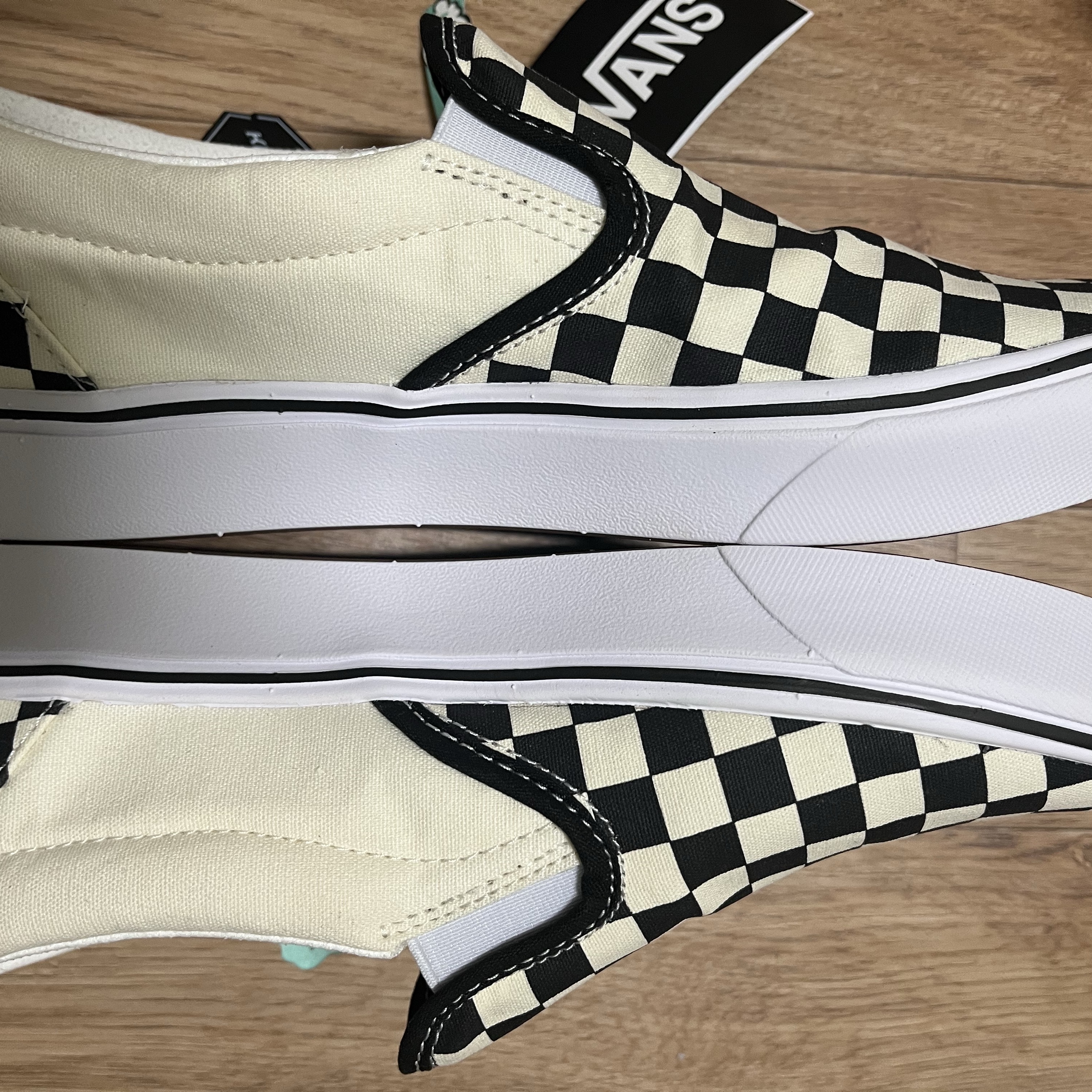 Vans Slip-On ComfyCush Checkerboard 착용 스타일