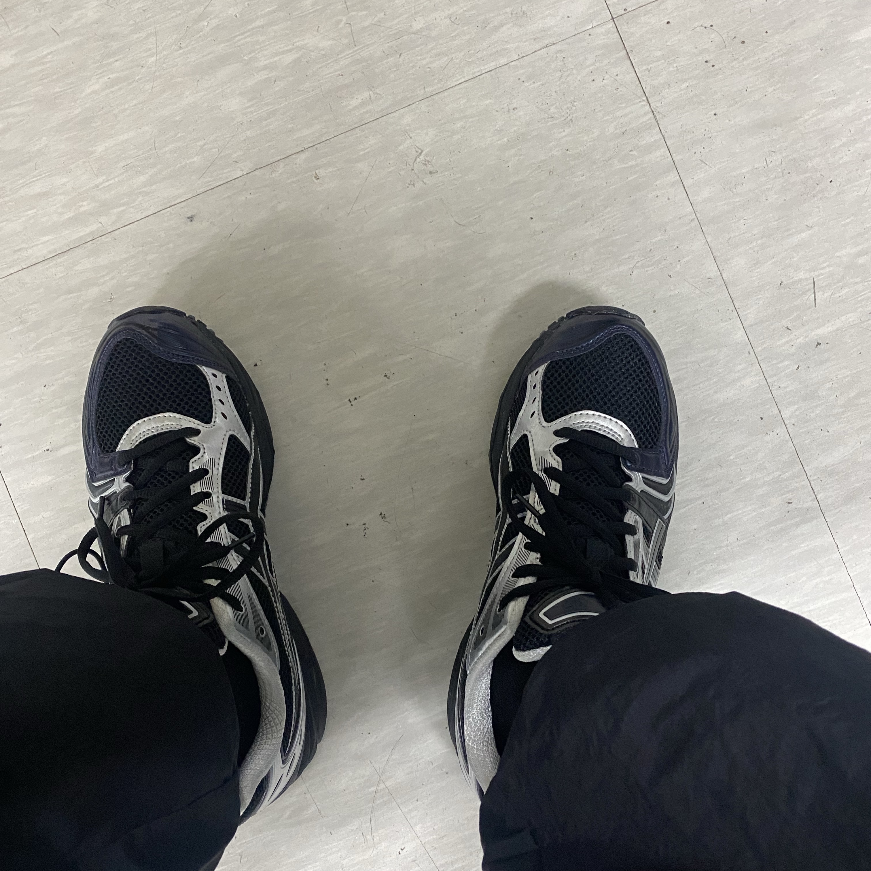Asics x Atmos x Undermycar Gel-Kayano 14 Black Pure Silver 착용 스타일