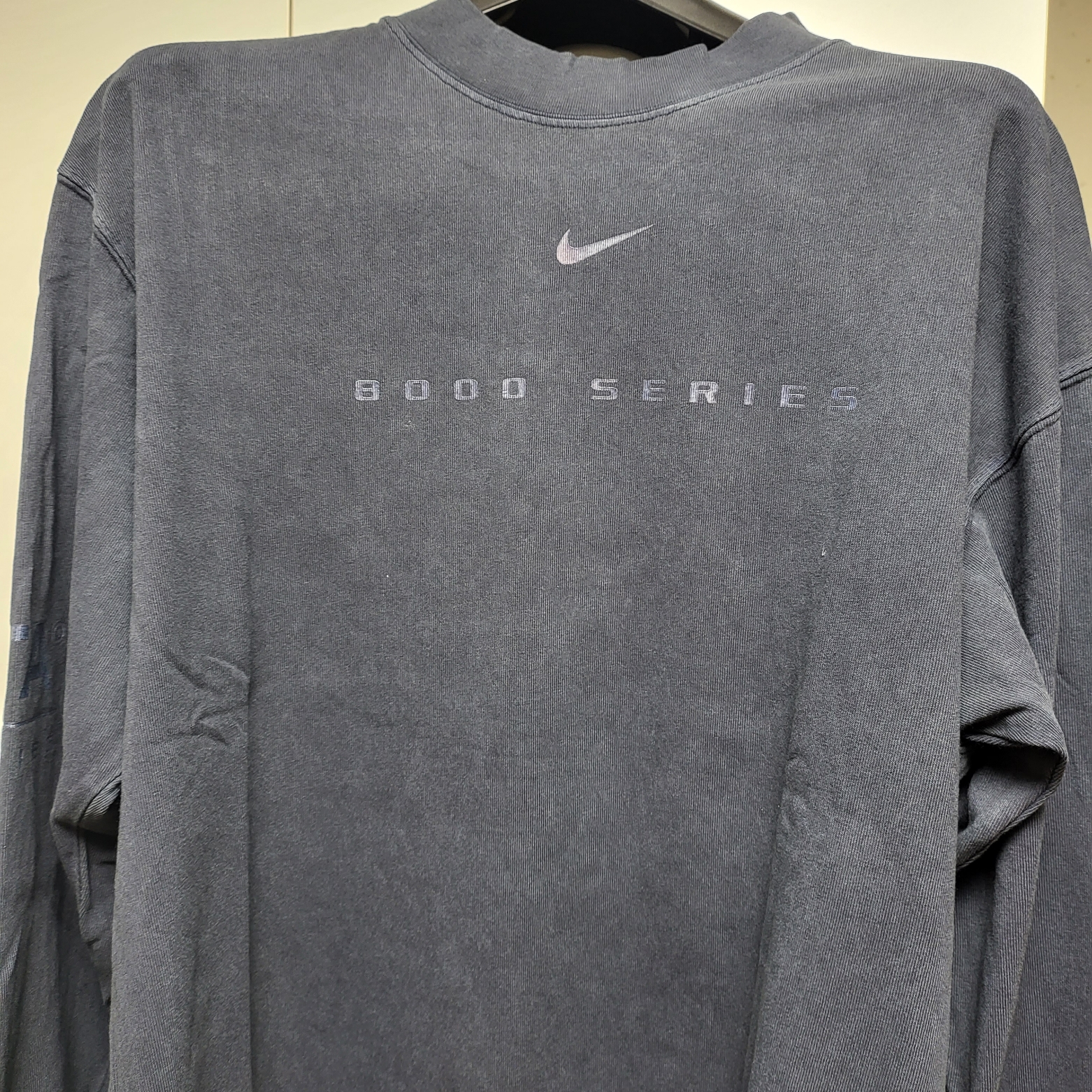 Nike x Drake Nocta 8K Peaks Long Sleeve Mock Dark Obsidian (FQ6556-451) 착용 스타일