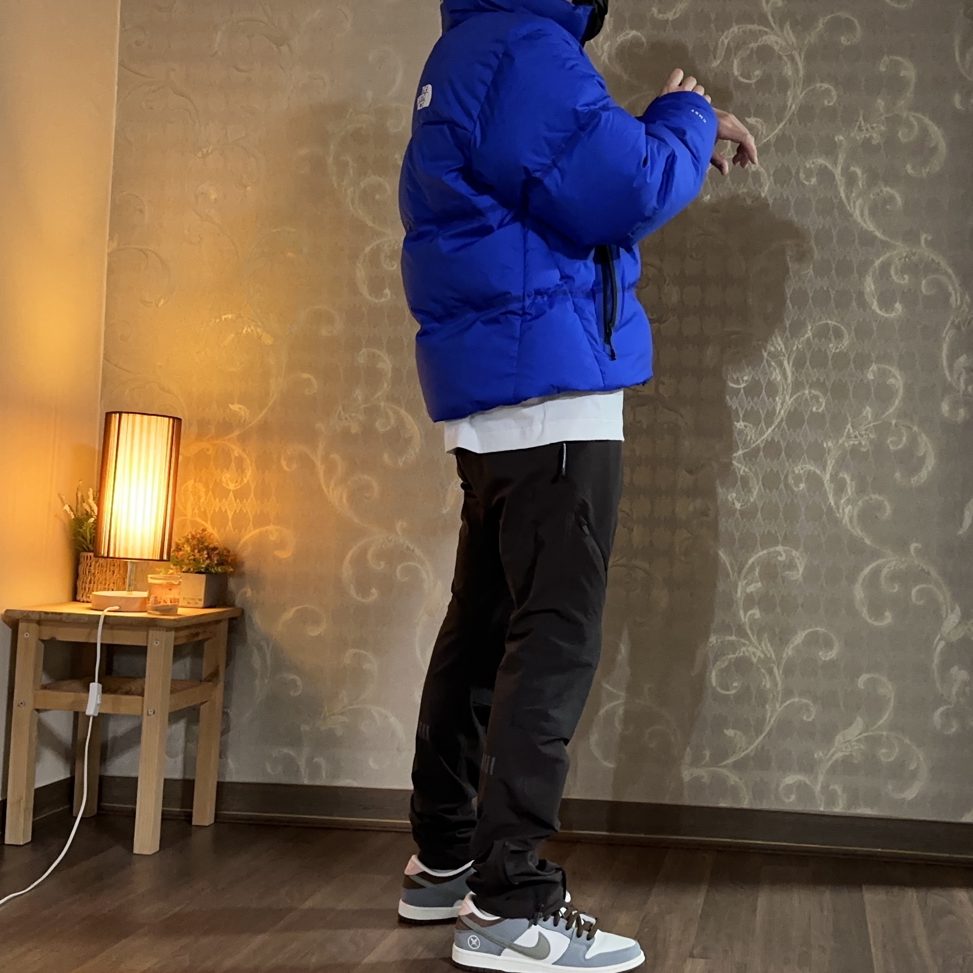 The North Face RMST Nuptse Jacket Lapis Blue, Nike x Travis Scott NRG BH Pants Velvet Brown - Asia 착용 스타일 - 3