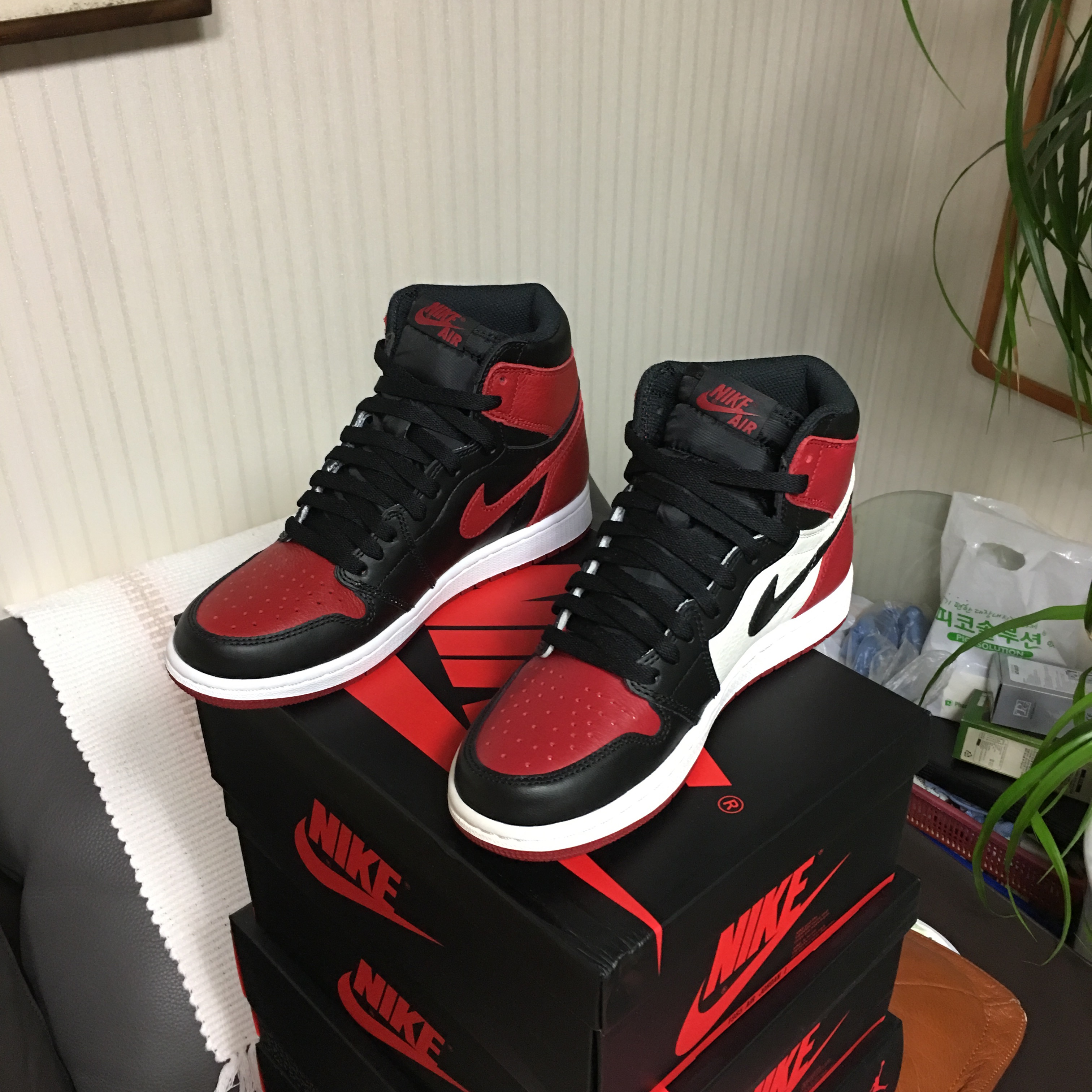 Jordan 1 Retro High OG Bred Toe, Jordan 1 Retro High OG Bred Banned 2016 착용 스타일