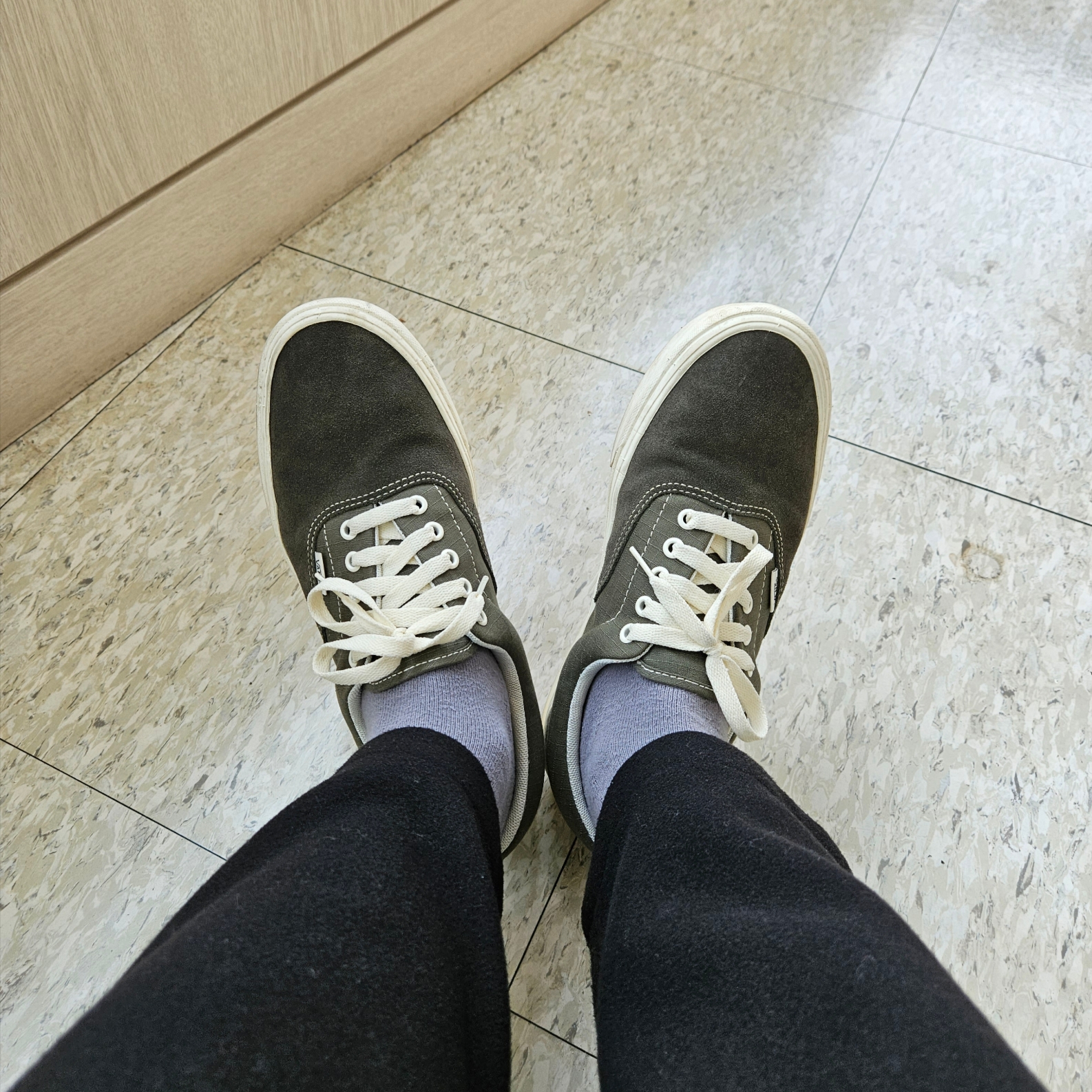 Vans ComfyCush Authentic Canteen 착용 스타일 - 4