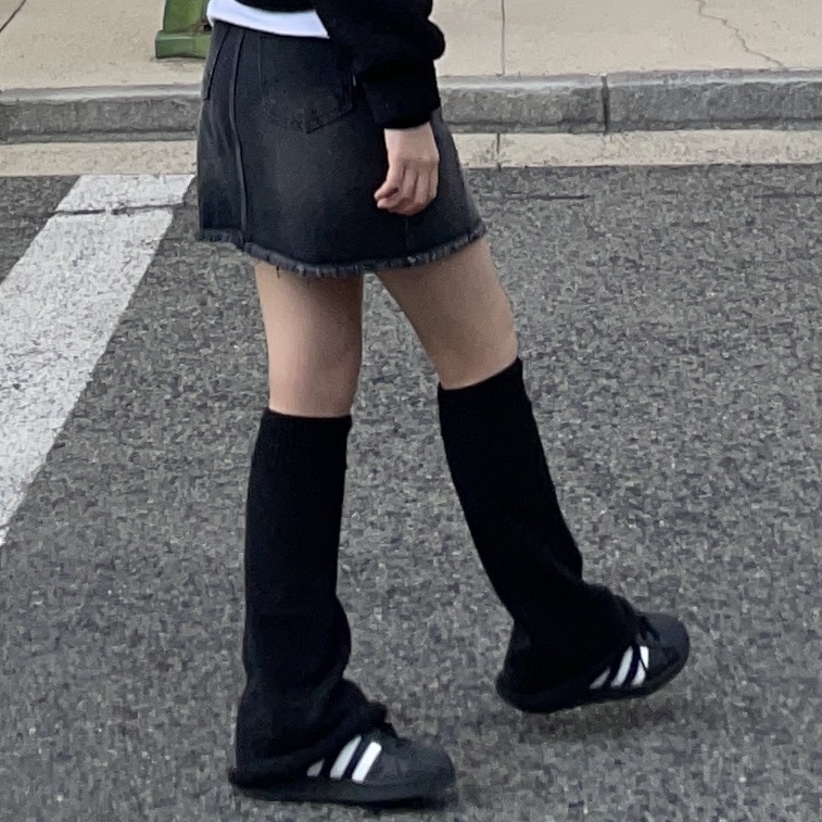 Adidas Superstar Core Black White 착용 스타일