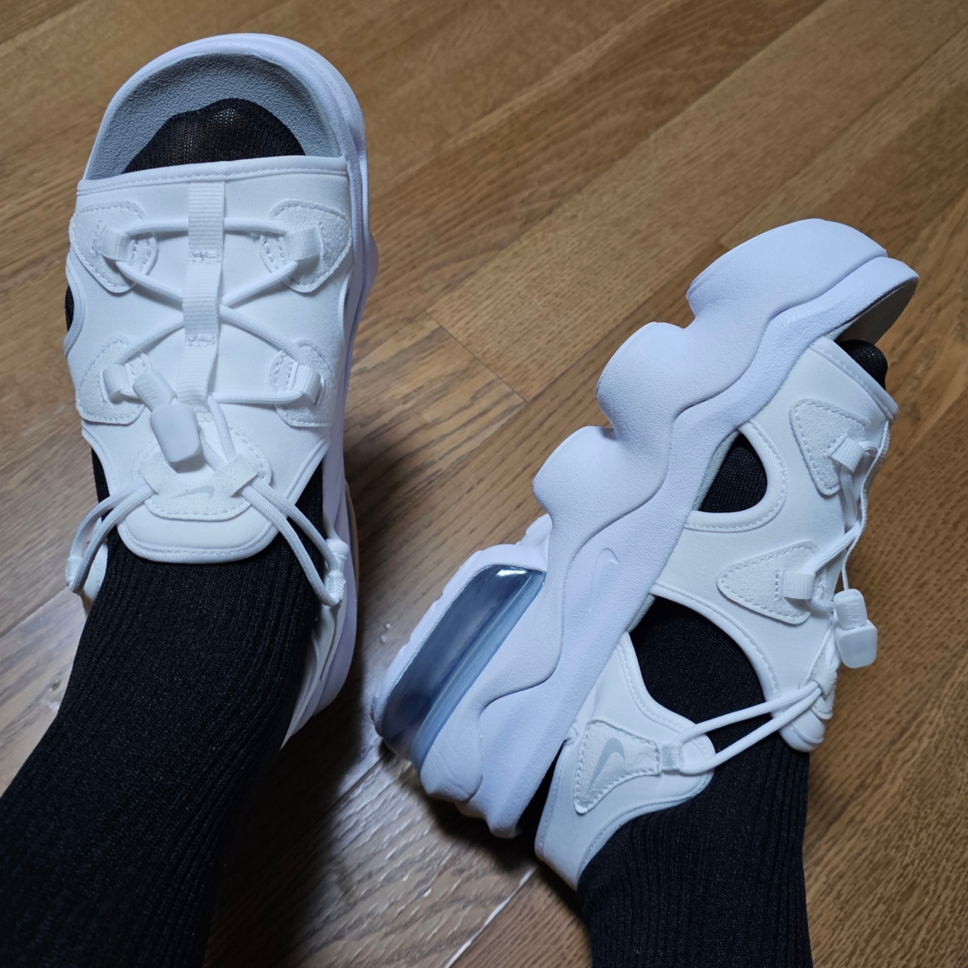 (W) Nike Air Max Koko Sandal White 착용 스타일