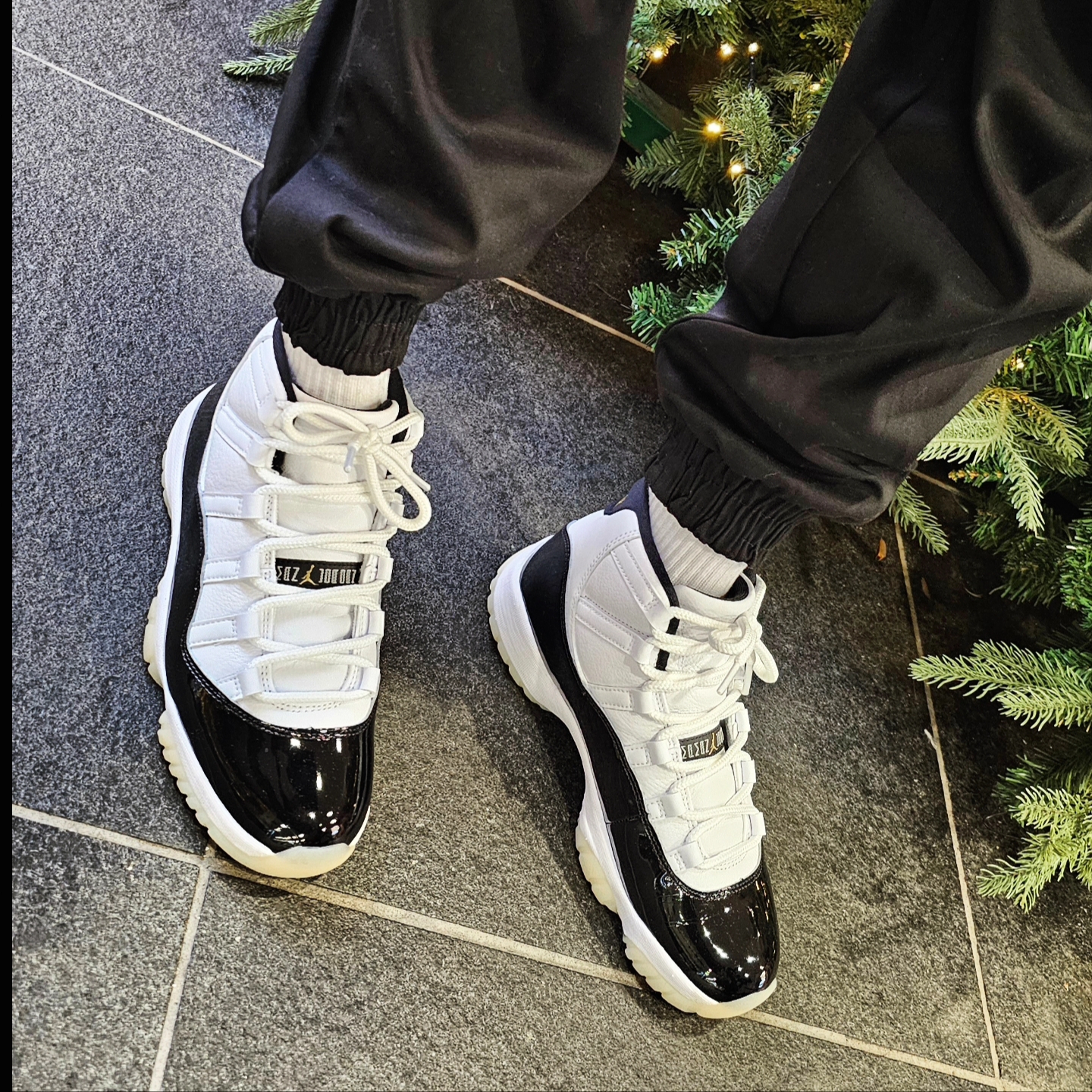 Jordan 11 Retro Gratitude 착용 스타일 - 1