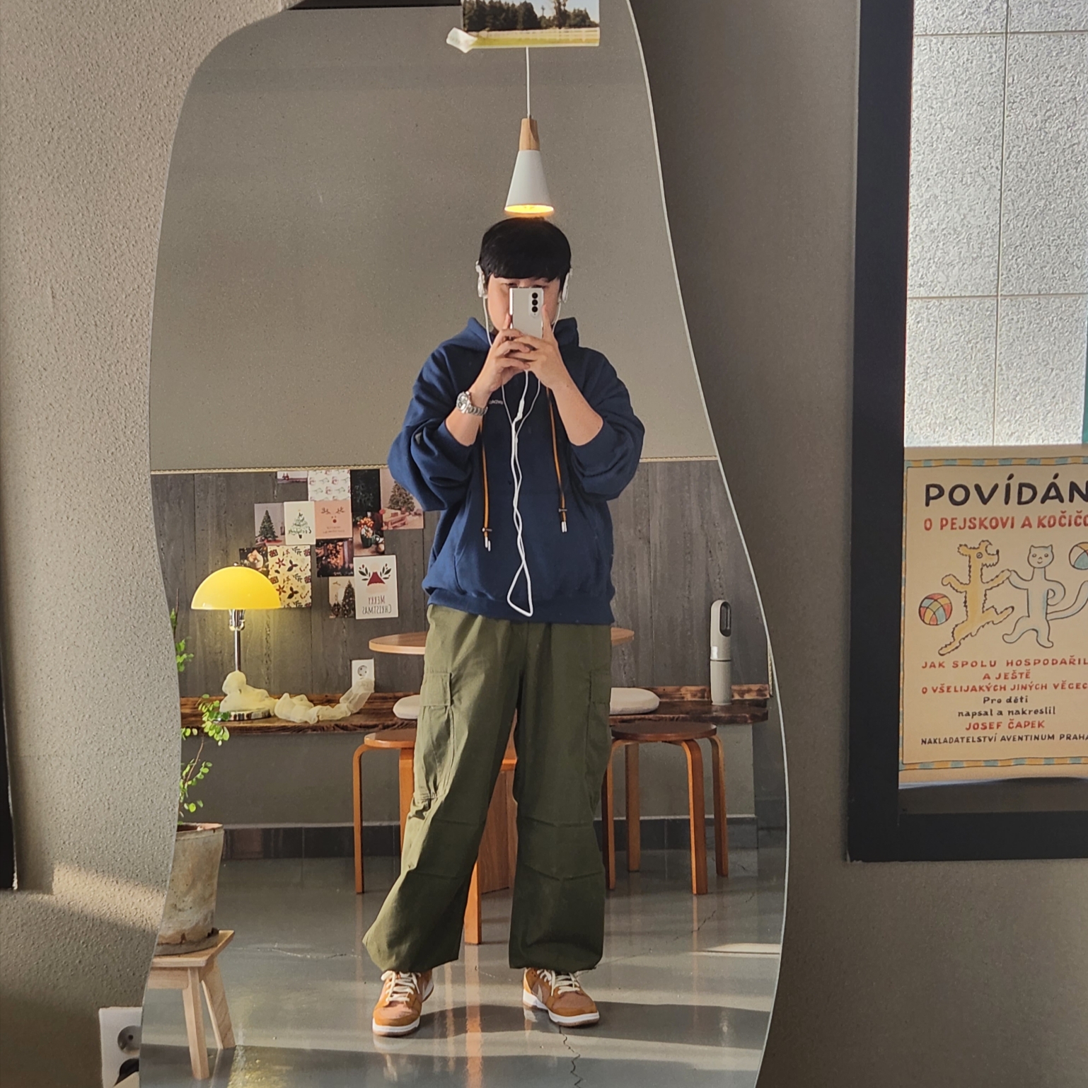Supreme x Koss Portapro Headphones White - 23FW, Nike Dunk Low SE Praline Desert Ochre 착용 스타일