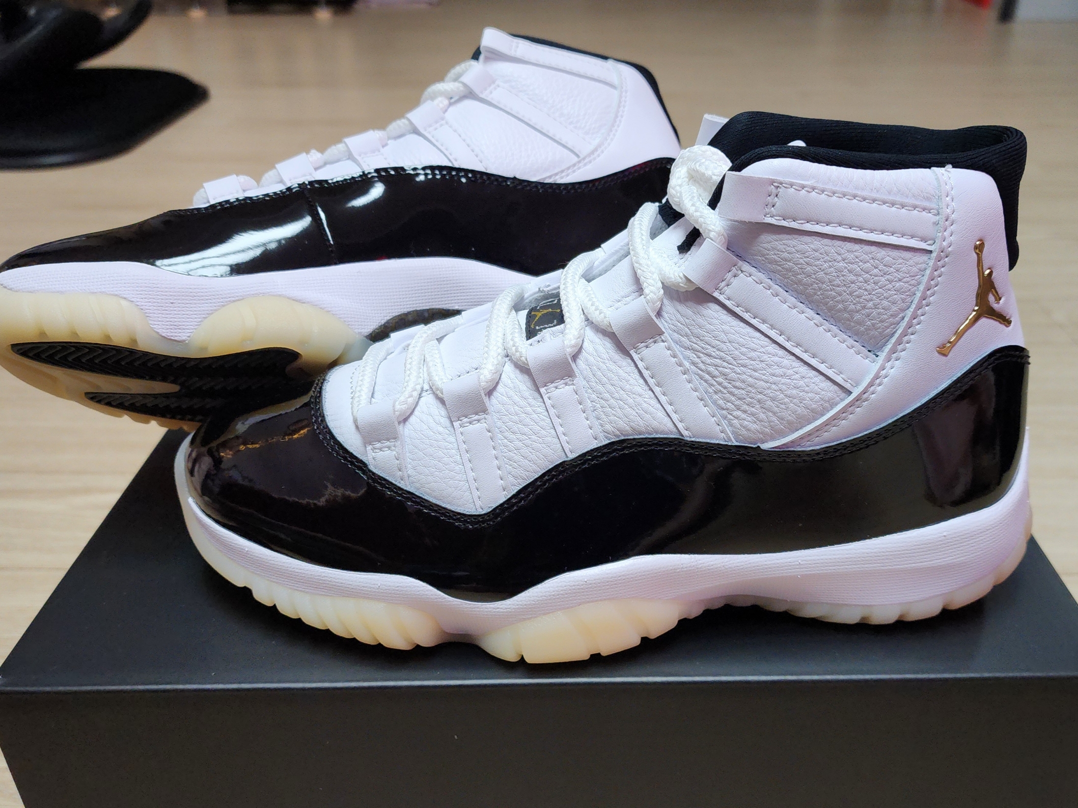 Jordan 11 Retro Gratitude 착용 스타일 - 1