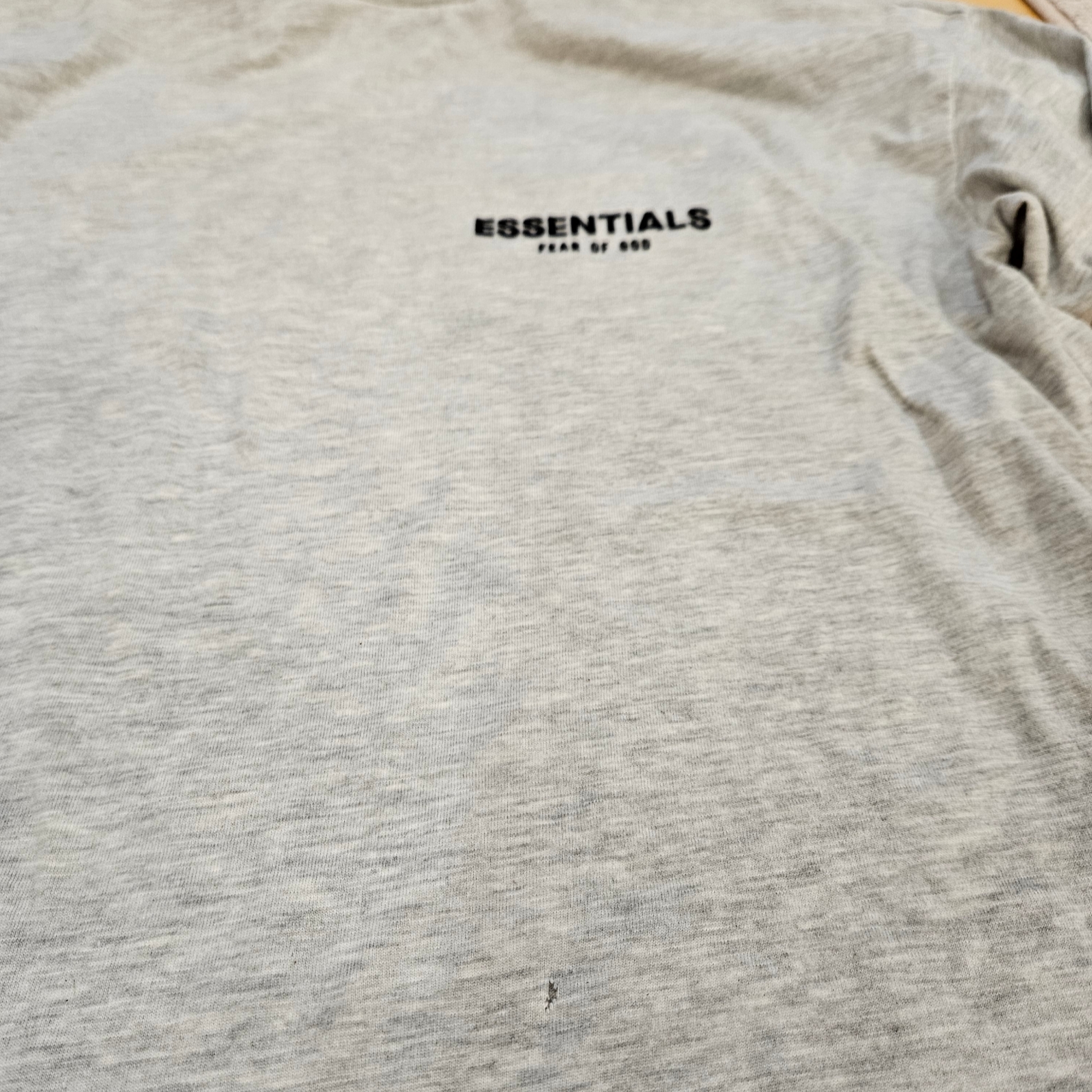 Essentials The Core Collection Long Sleeve T-Shirt Light Oatmeal 착용 스타일