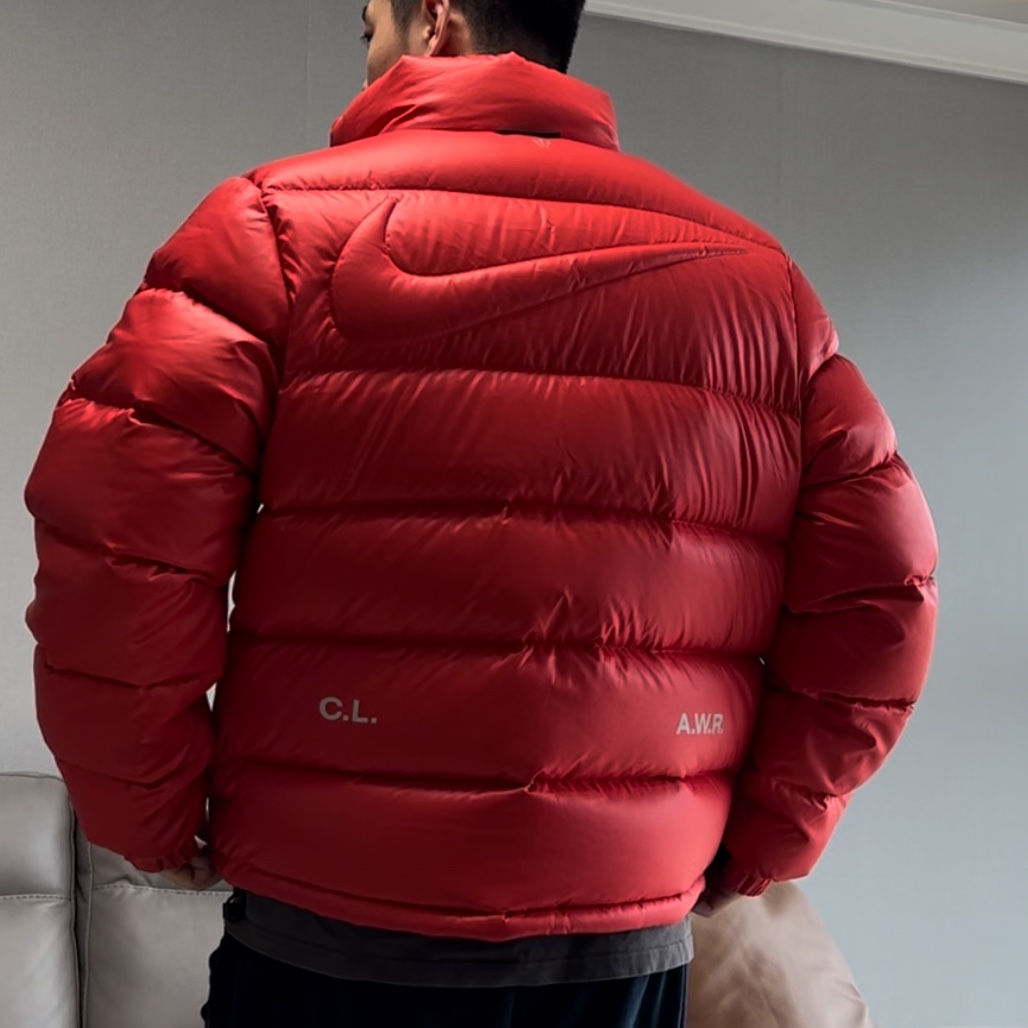 Nike x Drake Nocta Sunset Puffer Jacket Red 착용 스타일