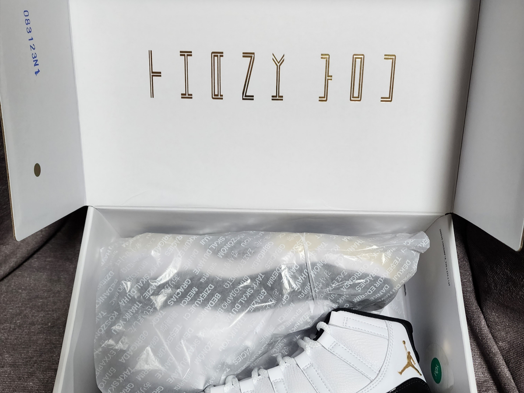 Jordan 11 Retro Gratitude 착용 스타일 - 3