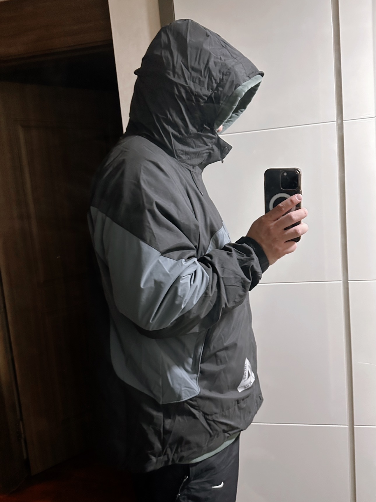 Palace Border Jacket Black - 23FW 착용 스타일 - 3