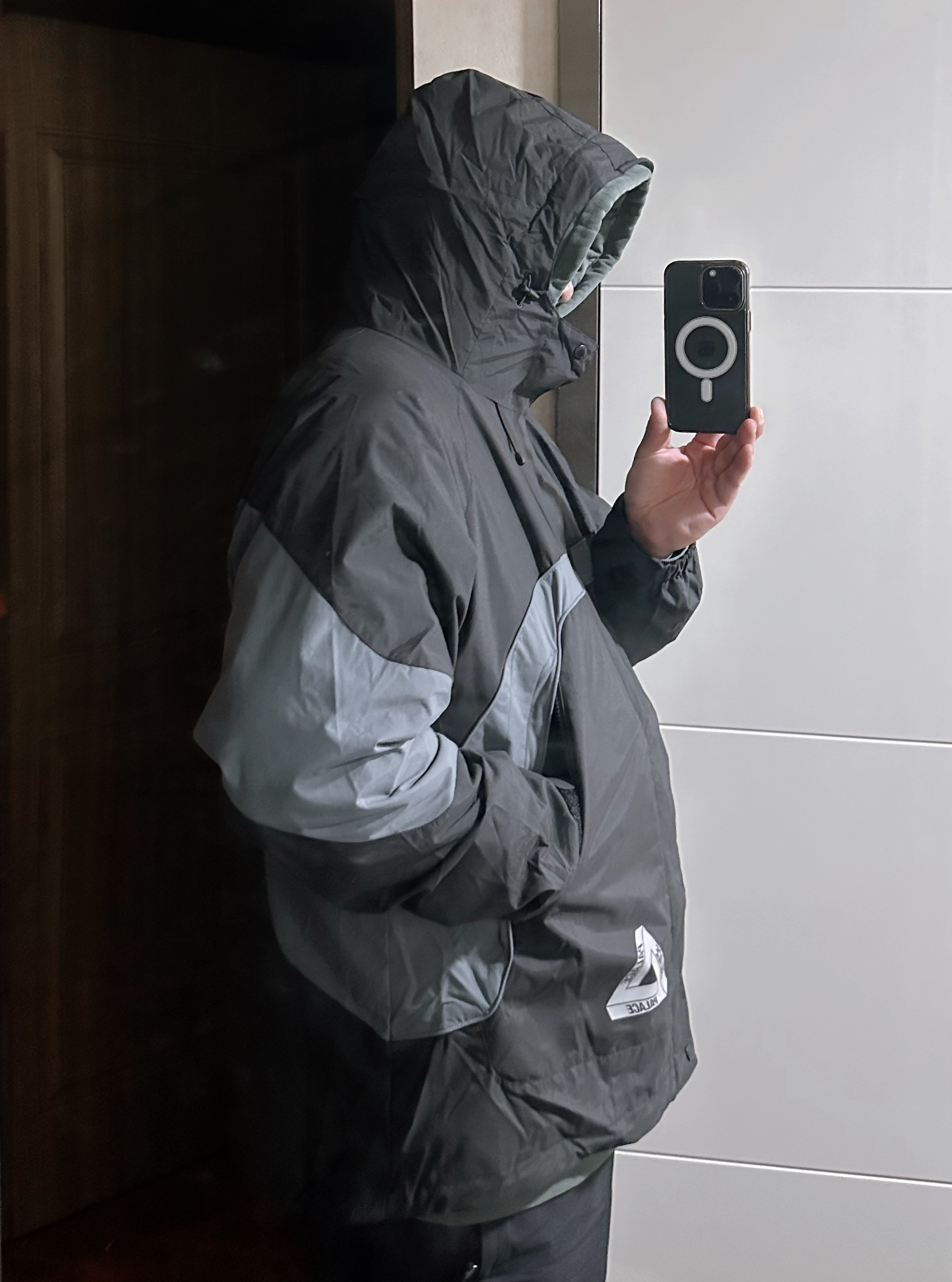 Palace Border Jacket Black - 23FW 착용 스타일 - 1